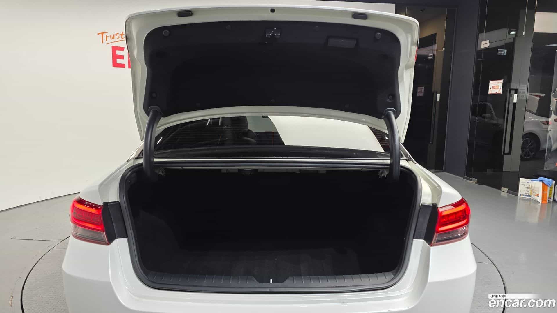 K5 Kia 2016.9-OPTION-024