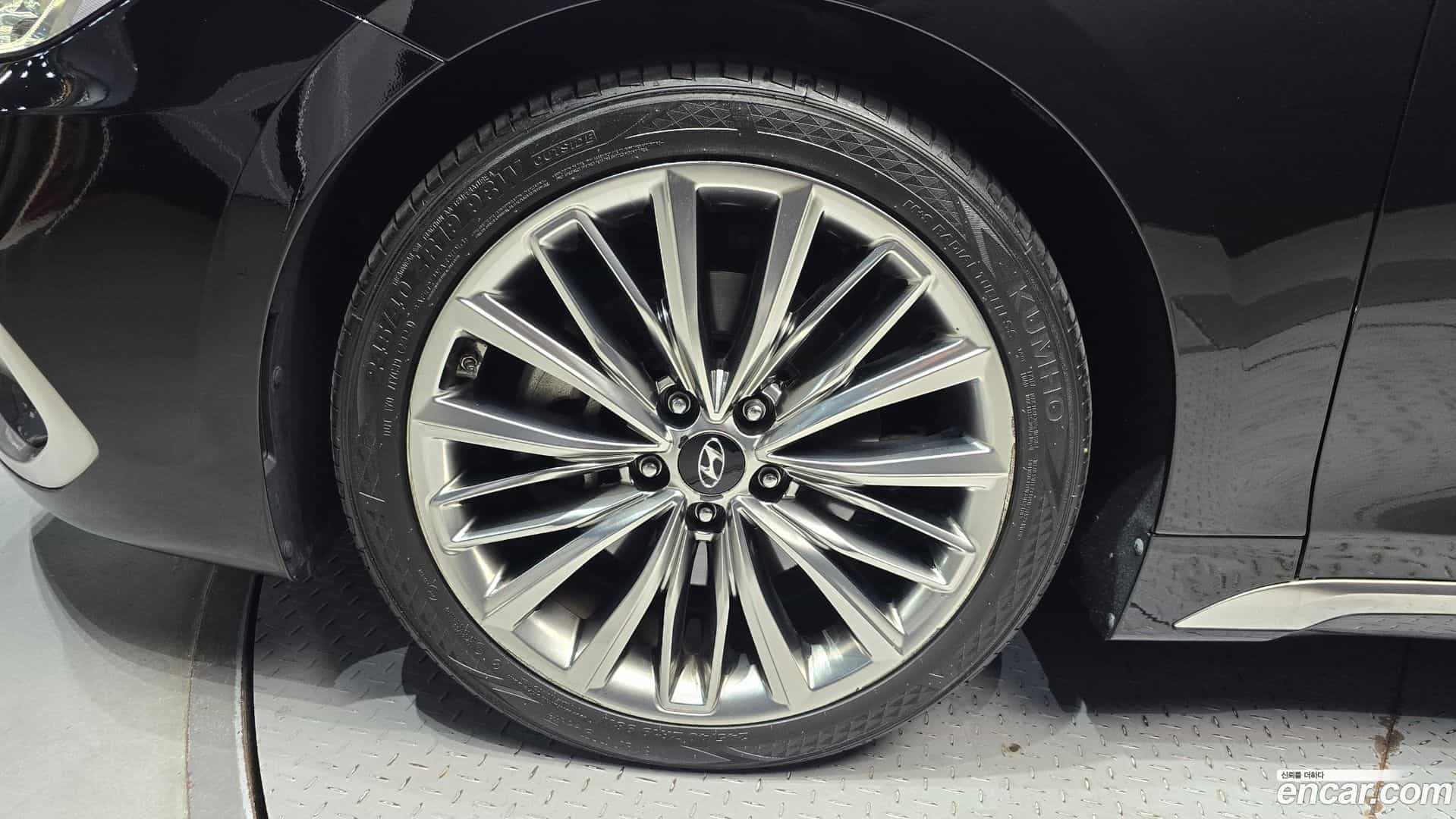 Grandeur Hyundai 2019.1-OUTER-005