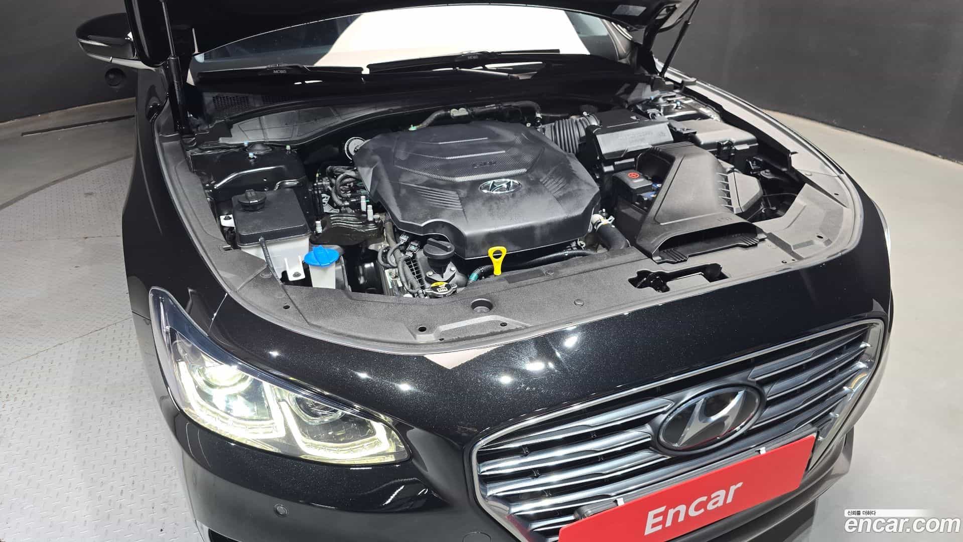 Grandeur Hyundai 2019.1-OUTER-006