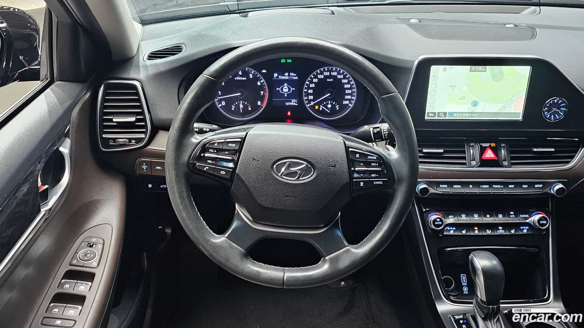 Grandeur Hyundai 2019.1-OPTION-017