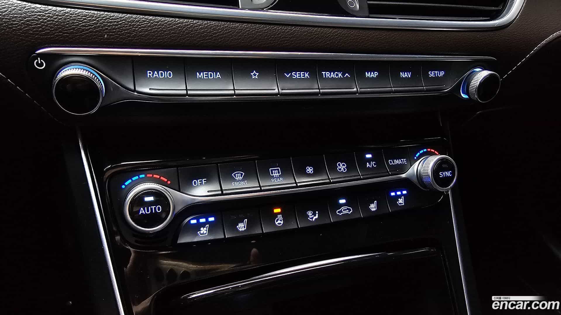 Grandeur Hyundai 2019.1-OPTION-022