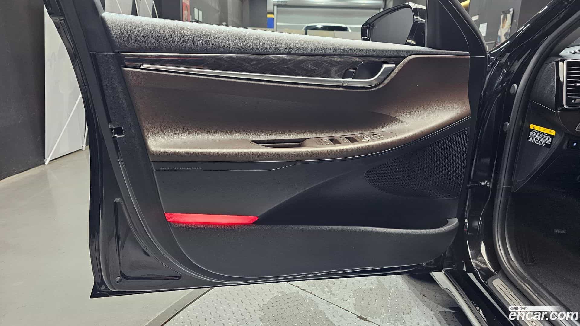Grandeur Hyundai 2019.1-INNER-034