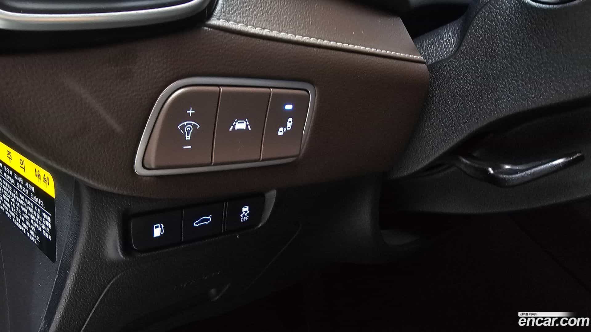 Grandeur Hyundai 2019.1-OPTION-040