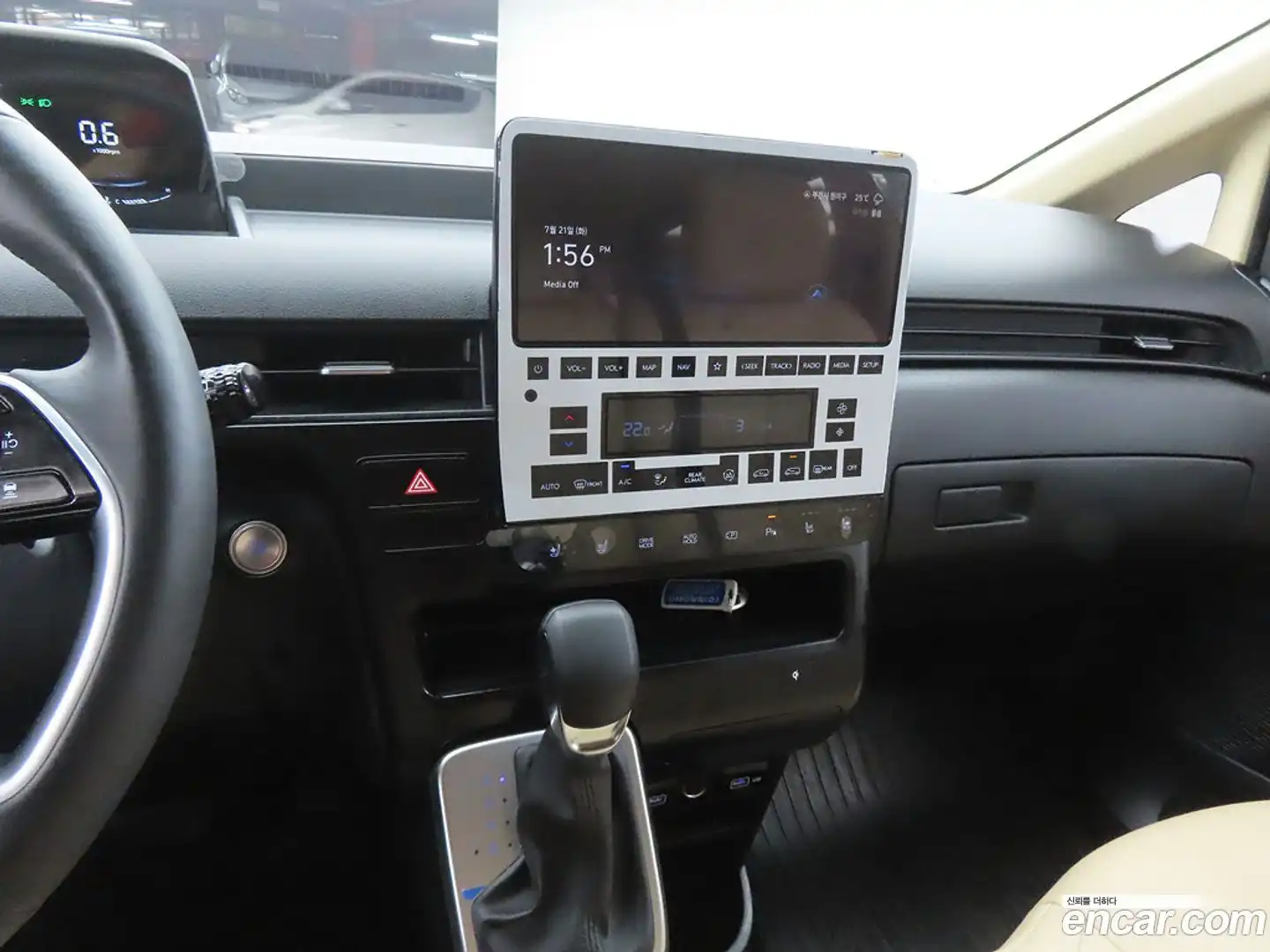 Staria Hyundai 2023.3-OPTION-015