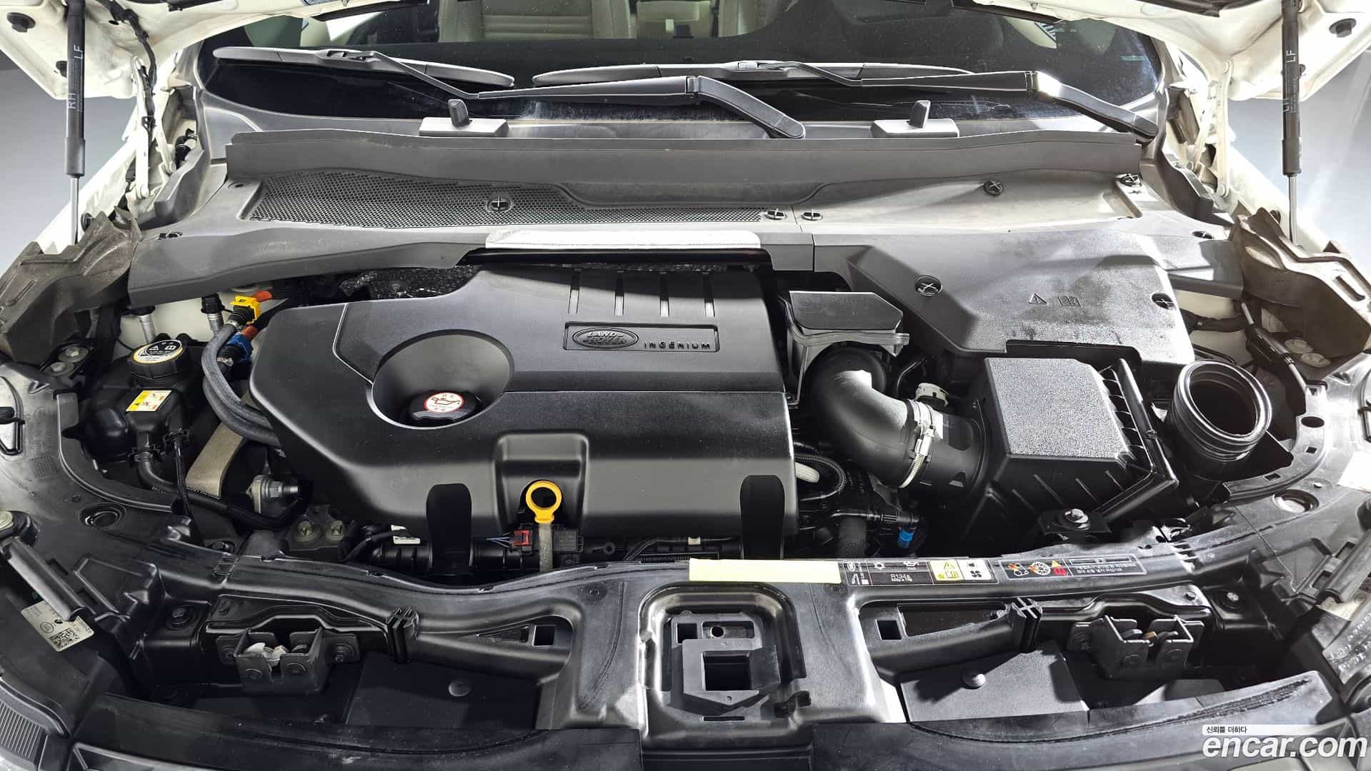 Discovery Sport Land Rover 2020.5-OUTER-006