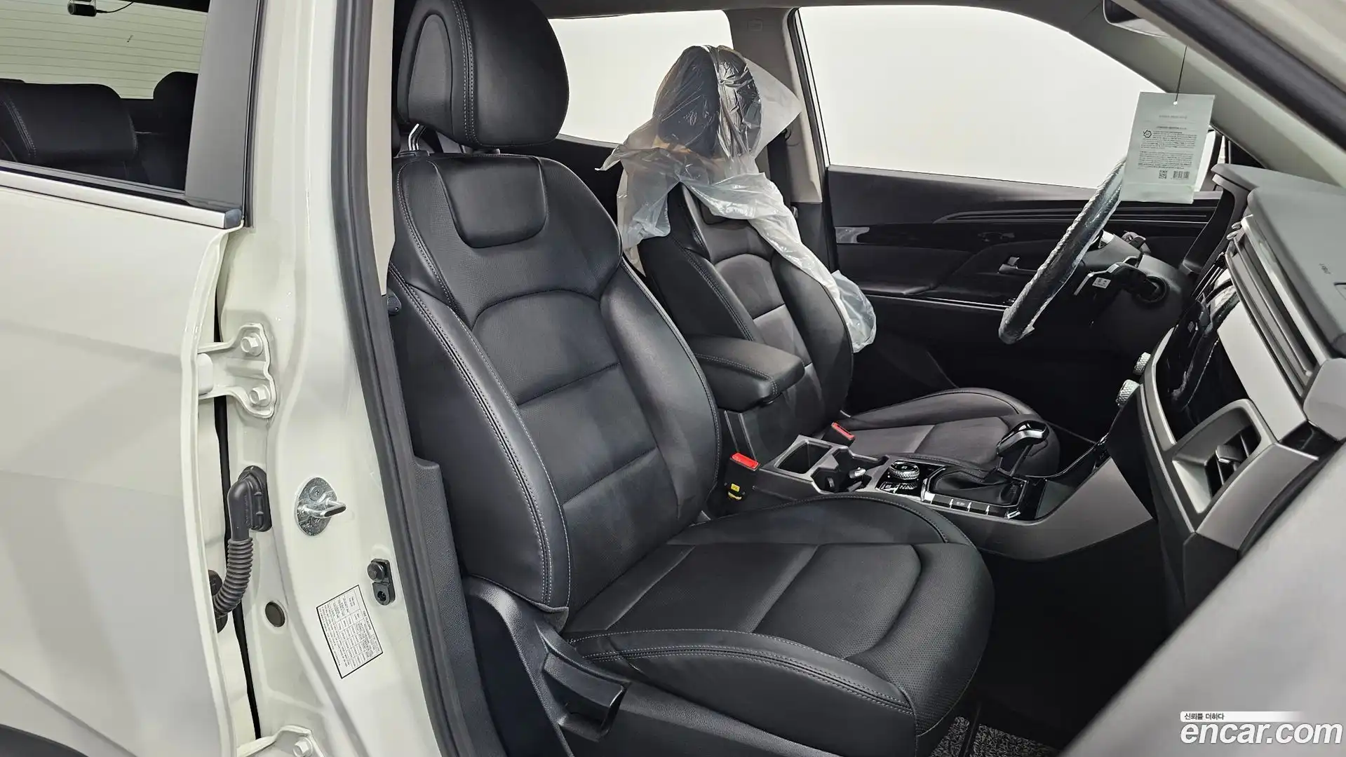 KORANDO KG Mobility 2020.8-INNER-036
