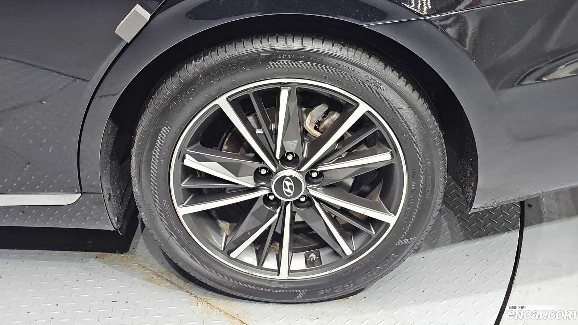 Grandeur Hyundai 2022.1-OUTER-031