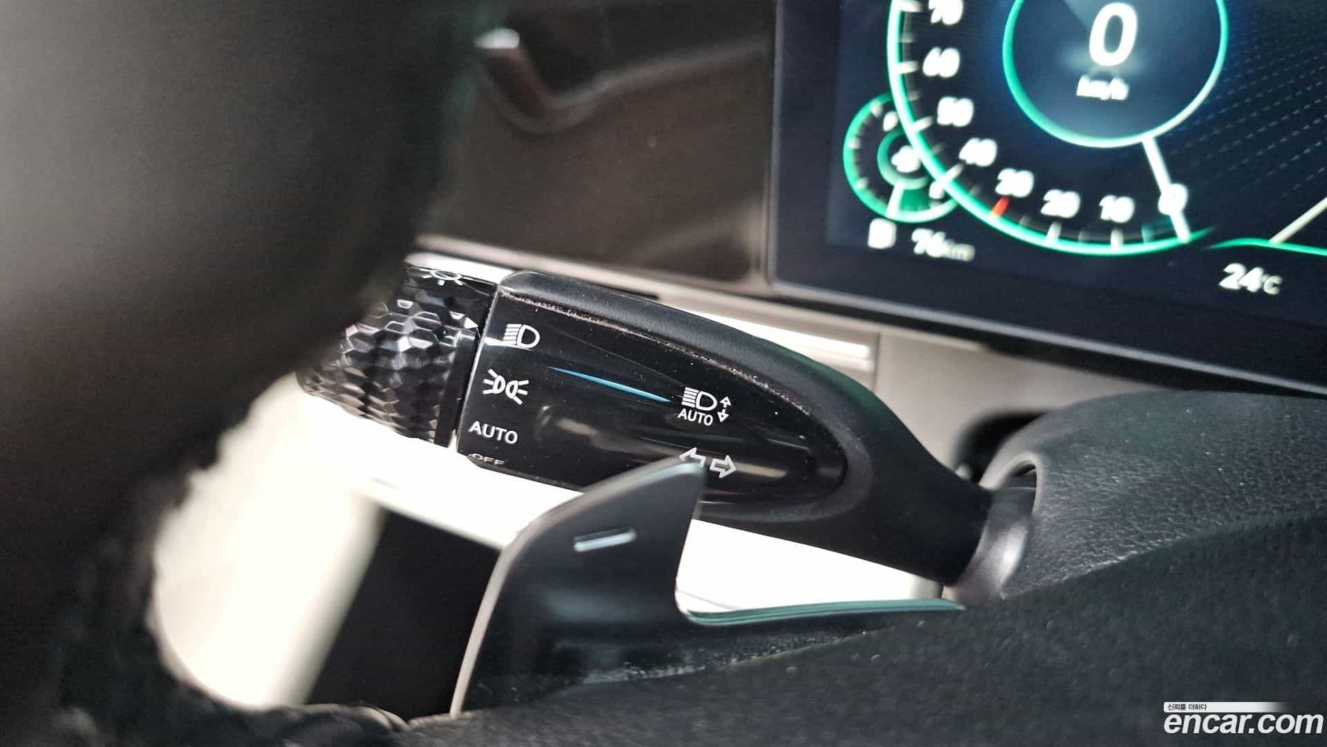Grandeur Hyundai 2022.1-OPTION-041