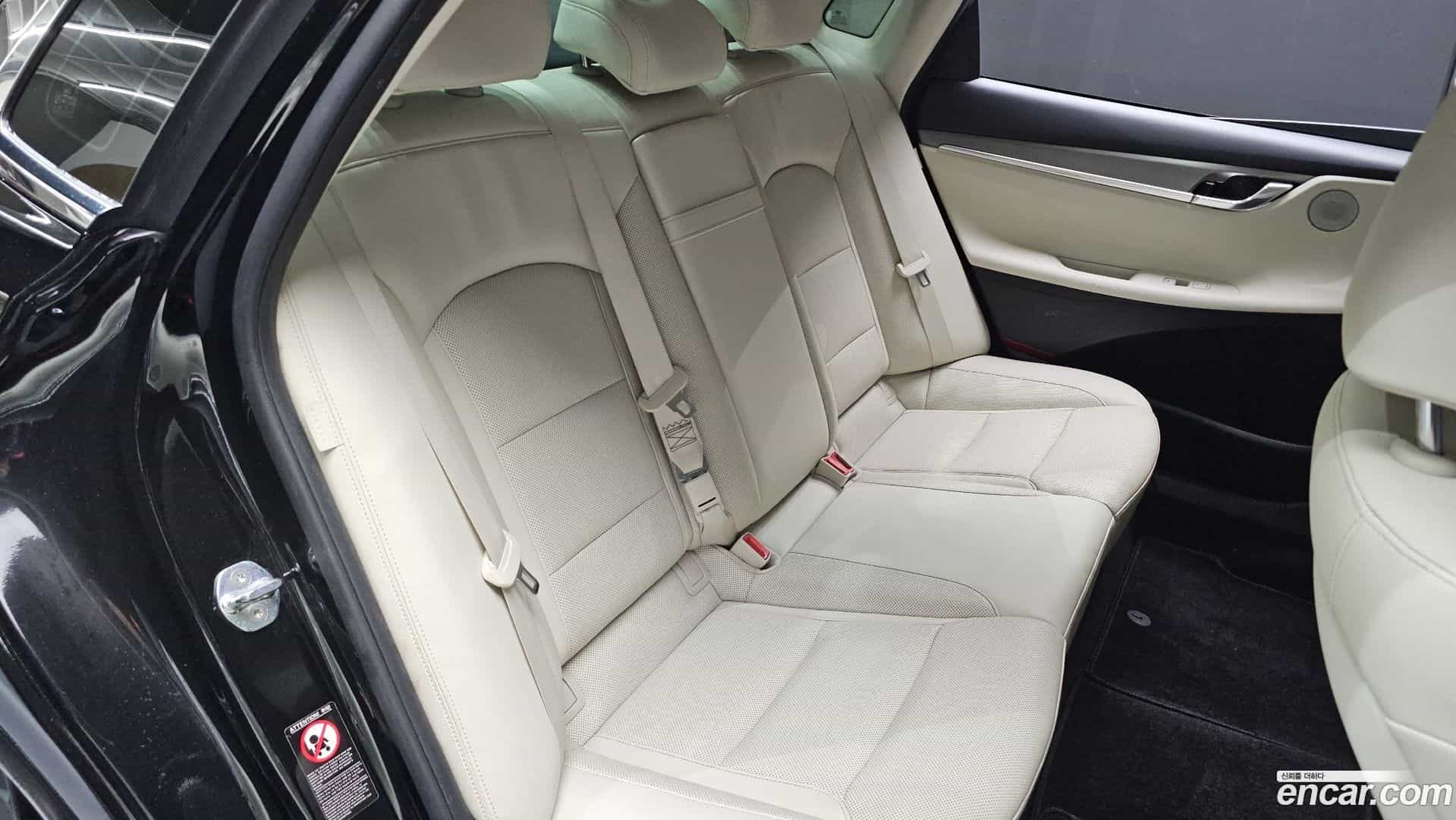 Grandeur Hyundai 2022.1-OPTION-044