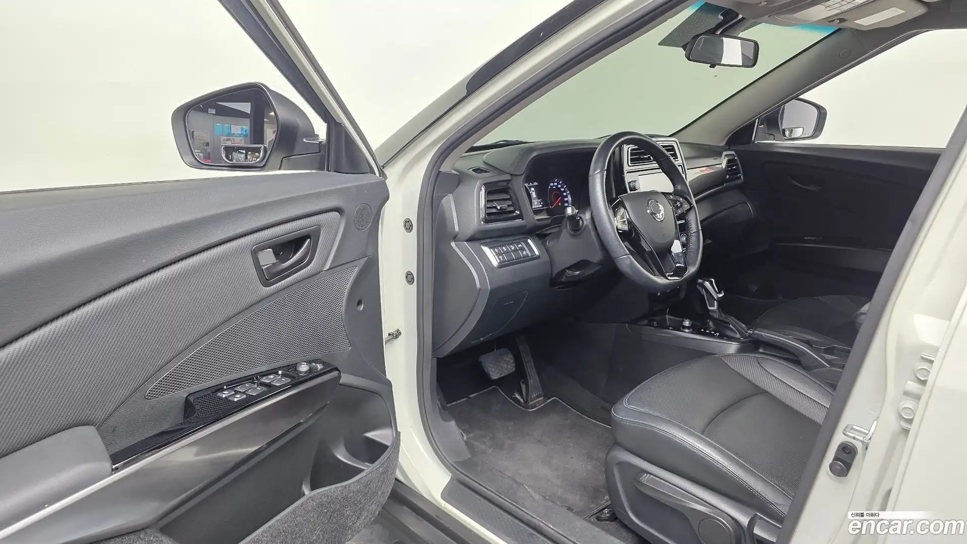 TIBOLI KG Mobility 2020.6-INNER-010