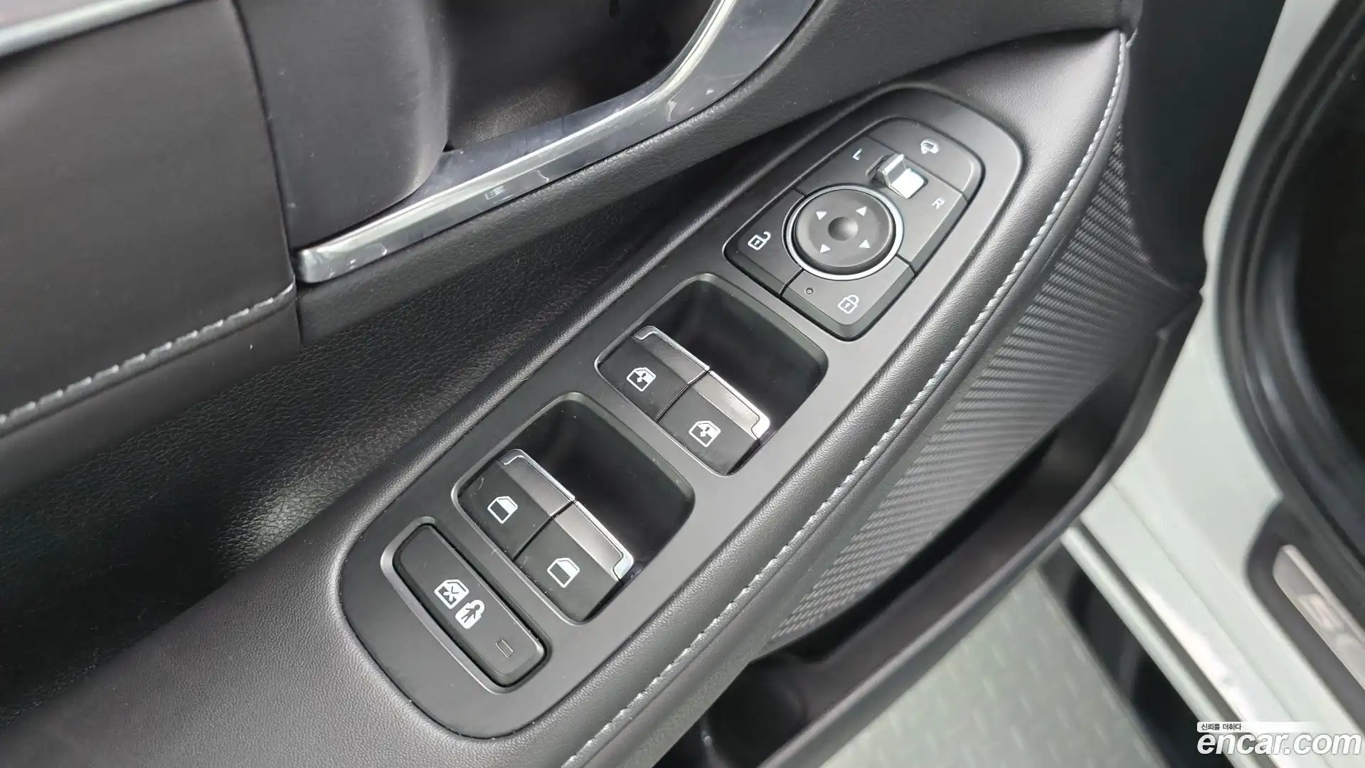 Sonata Hyundai 2022.7-OPTION-019