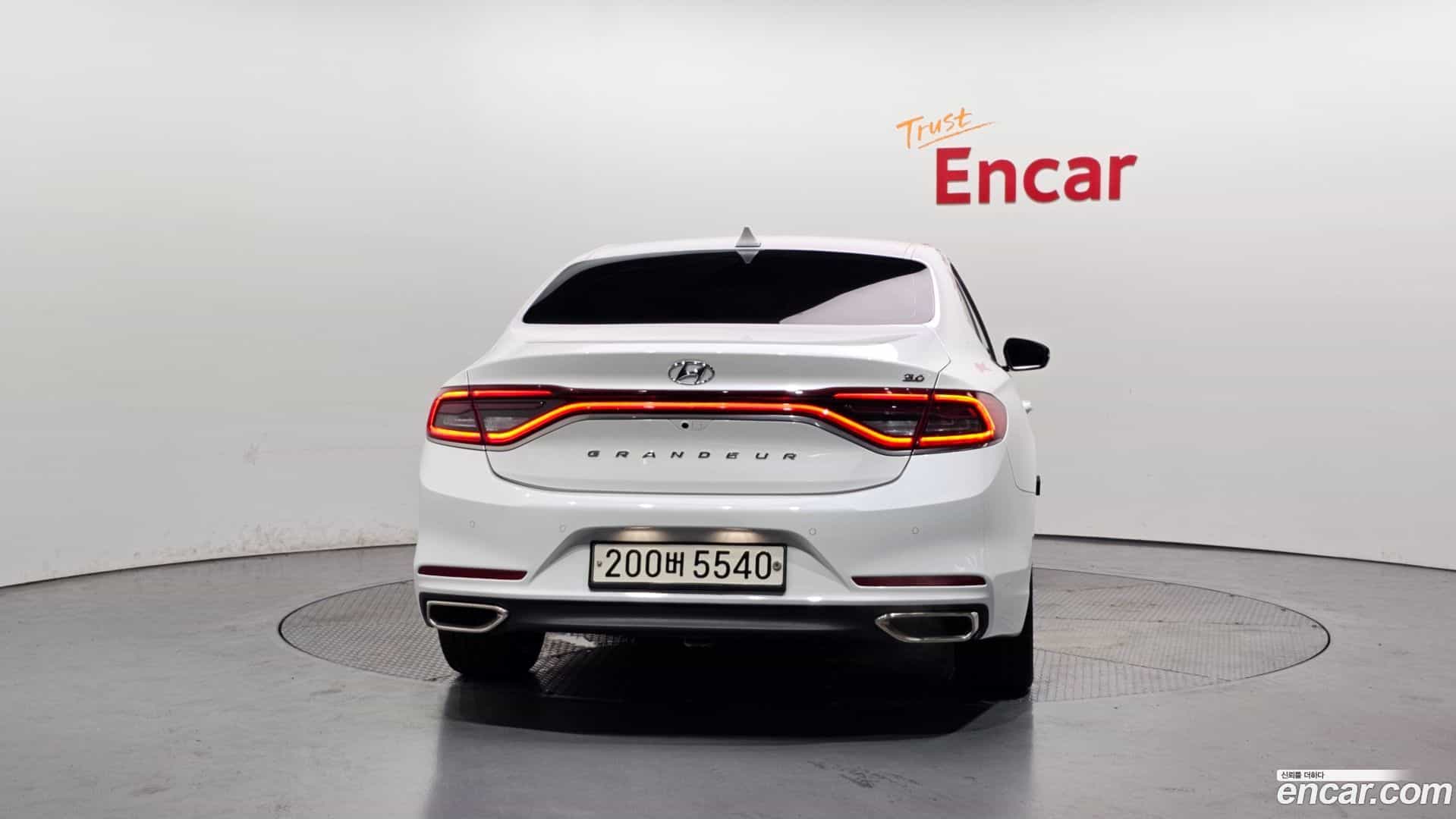 Grandeur Hyundai 2018.9-OUTER-004