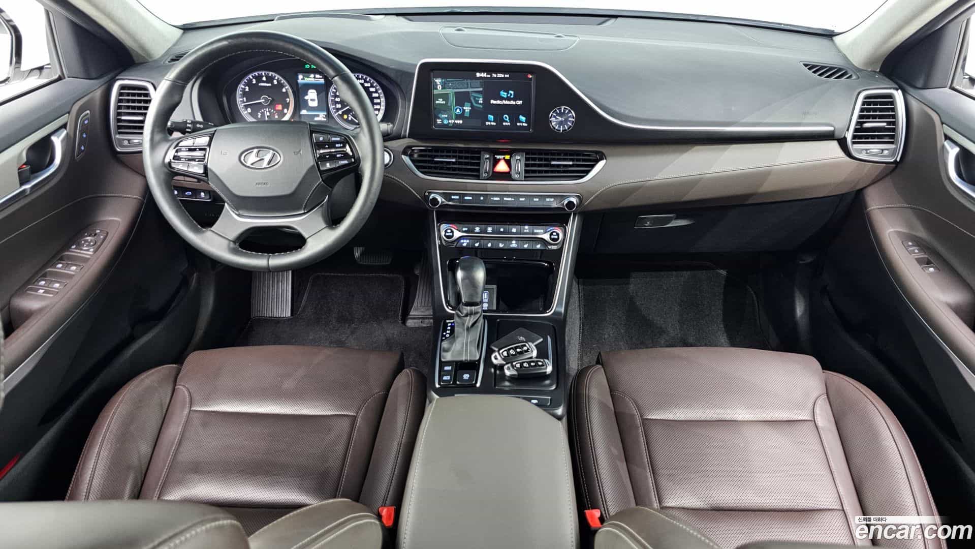 Grandeur Hyundai 2018.9-INNER-007