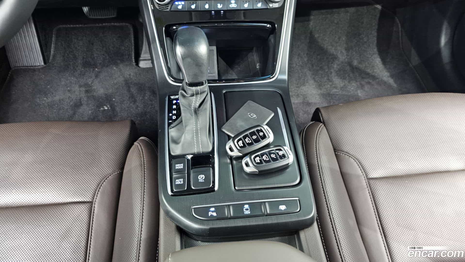Grandeur Hyundai 2018.9-INNER-009
