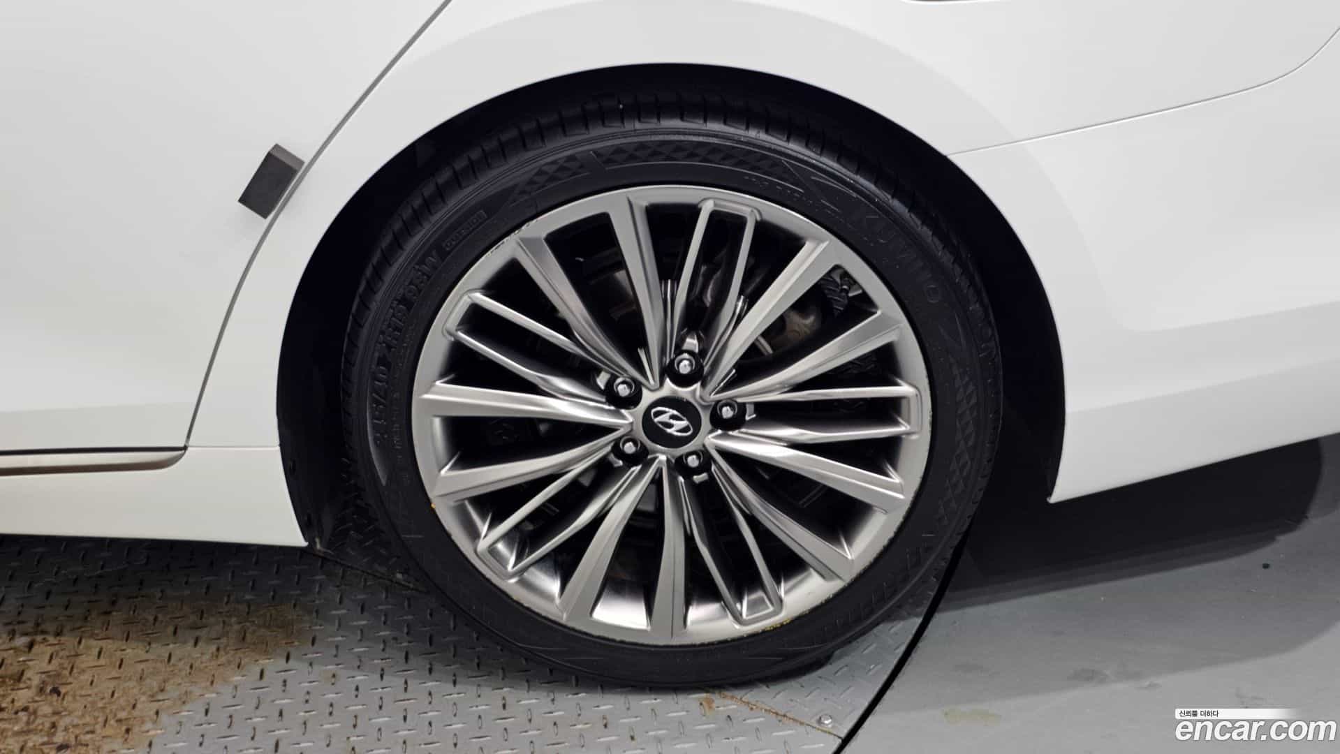 Grandeur Hyundai 2018.9-OUTER-031