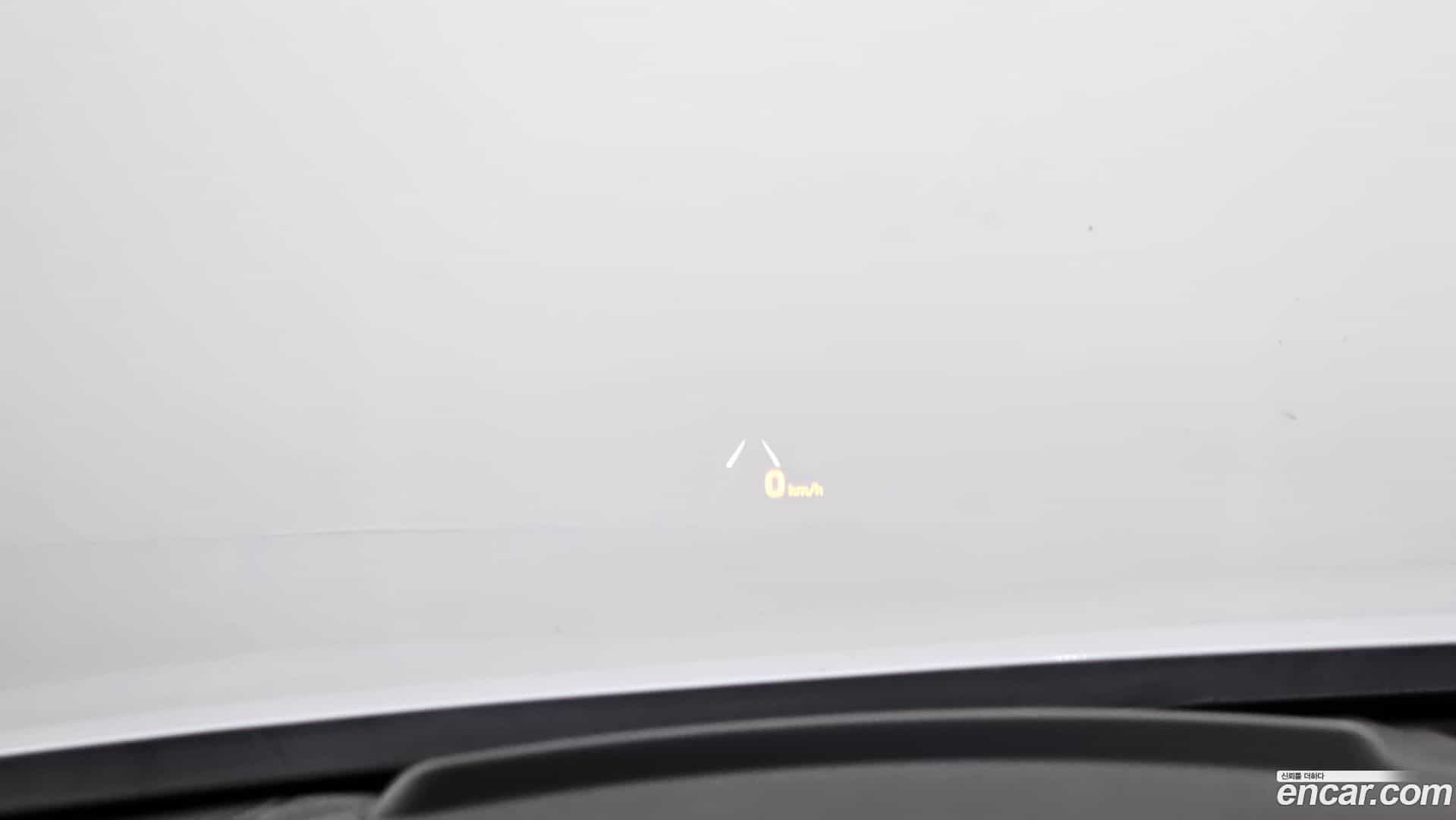 Grandeur Hyundai 2018.9-OPTION-045