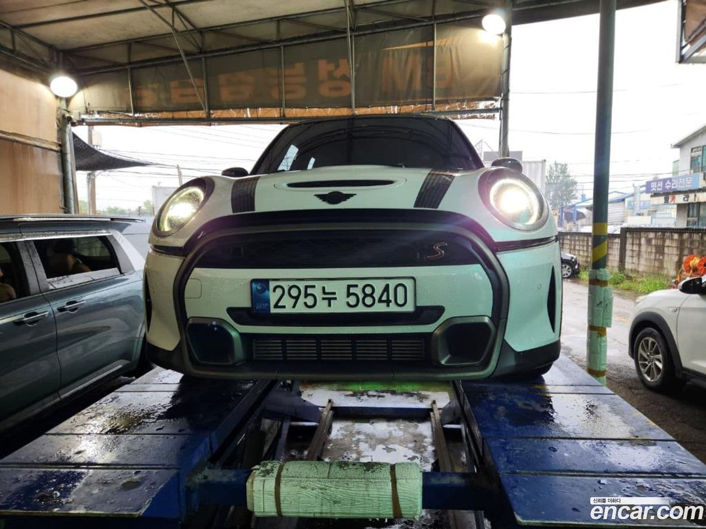 Main__Slider__Photo:Cooper Mini 2023.6-0