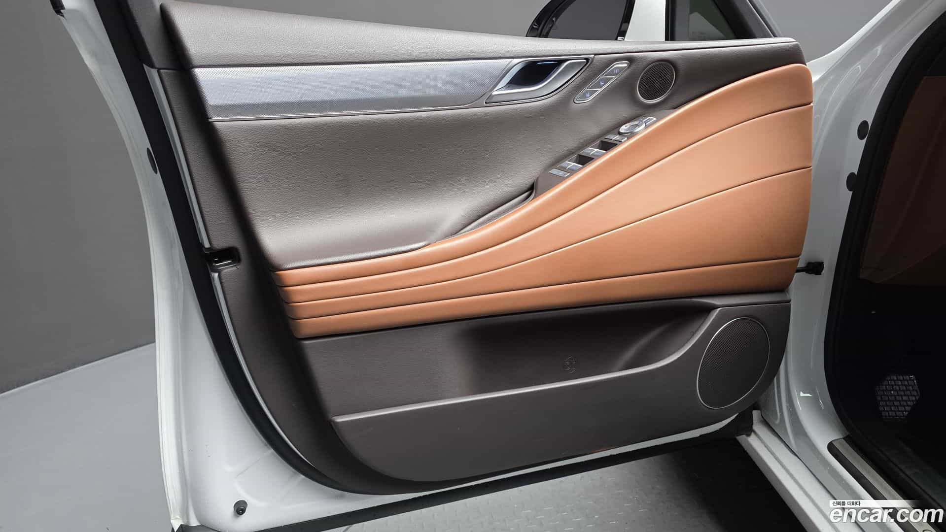 G80 Genesis 2022.5-INNER-034