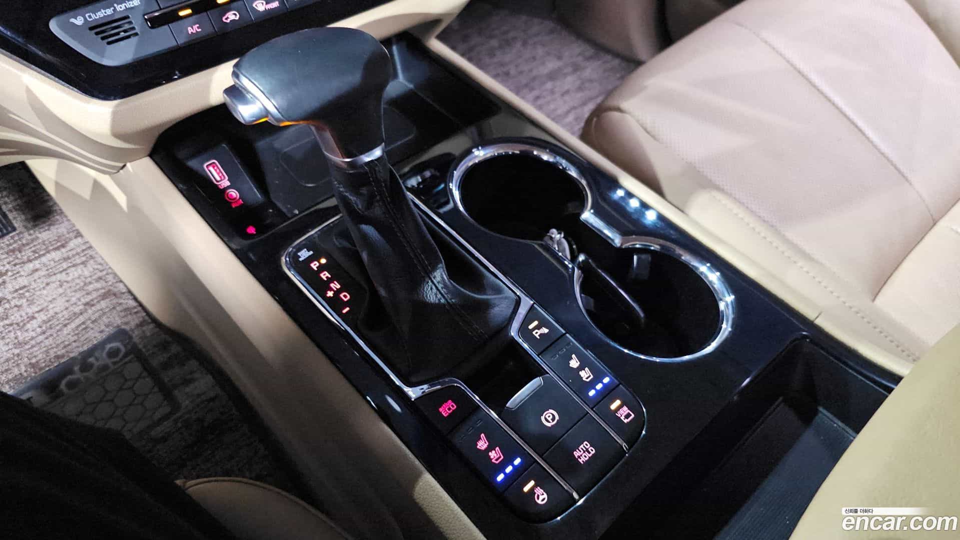 Canival Kia 2018.4-INNER-009