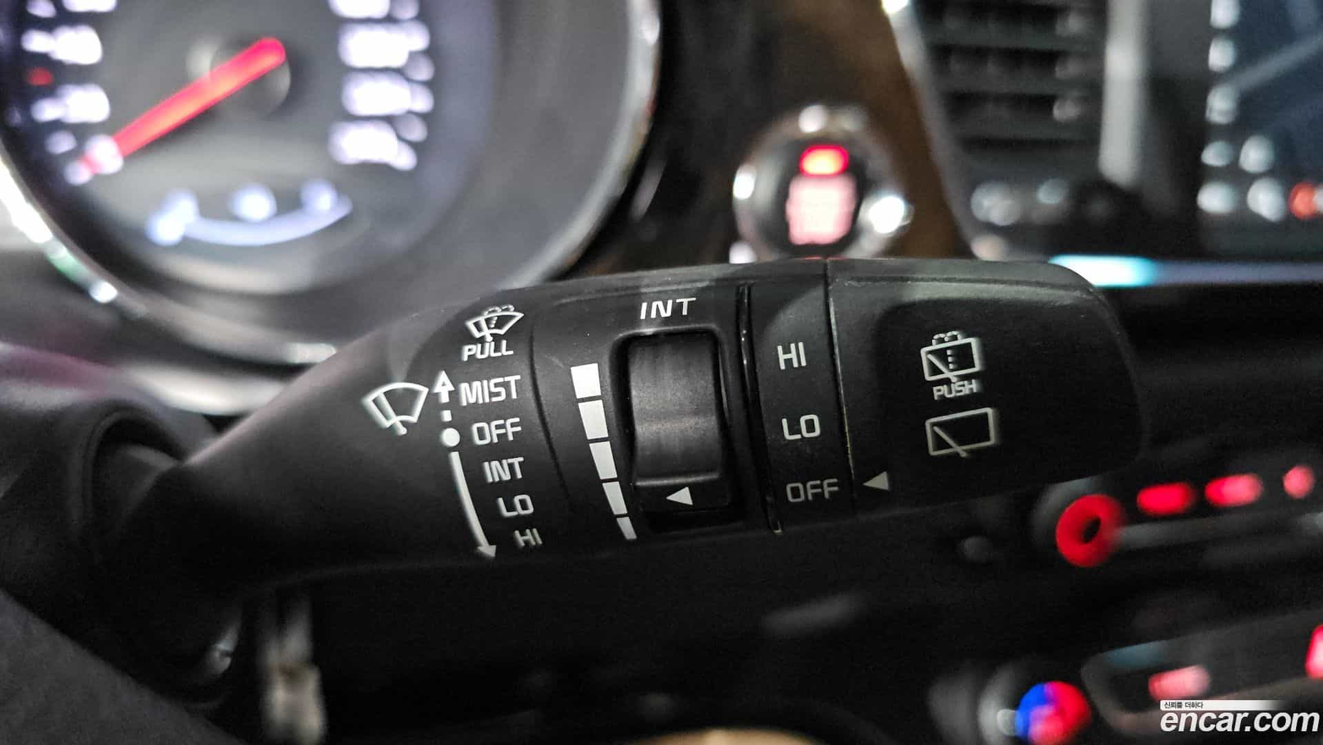 Canival Kia 2018.4-OPTION-043