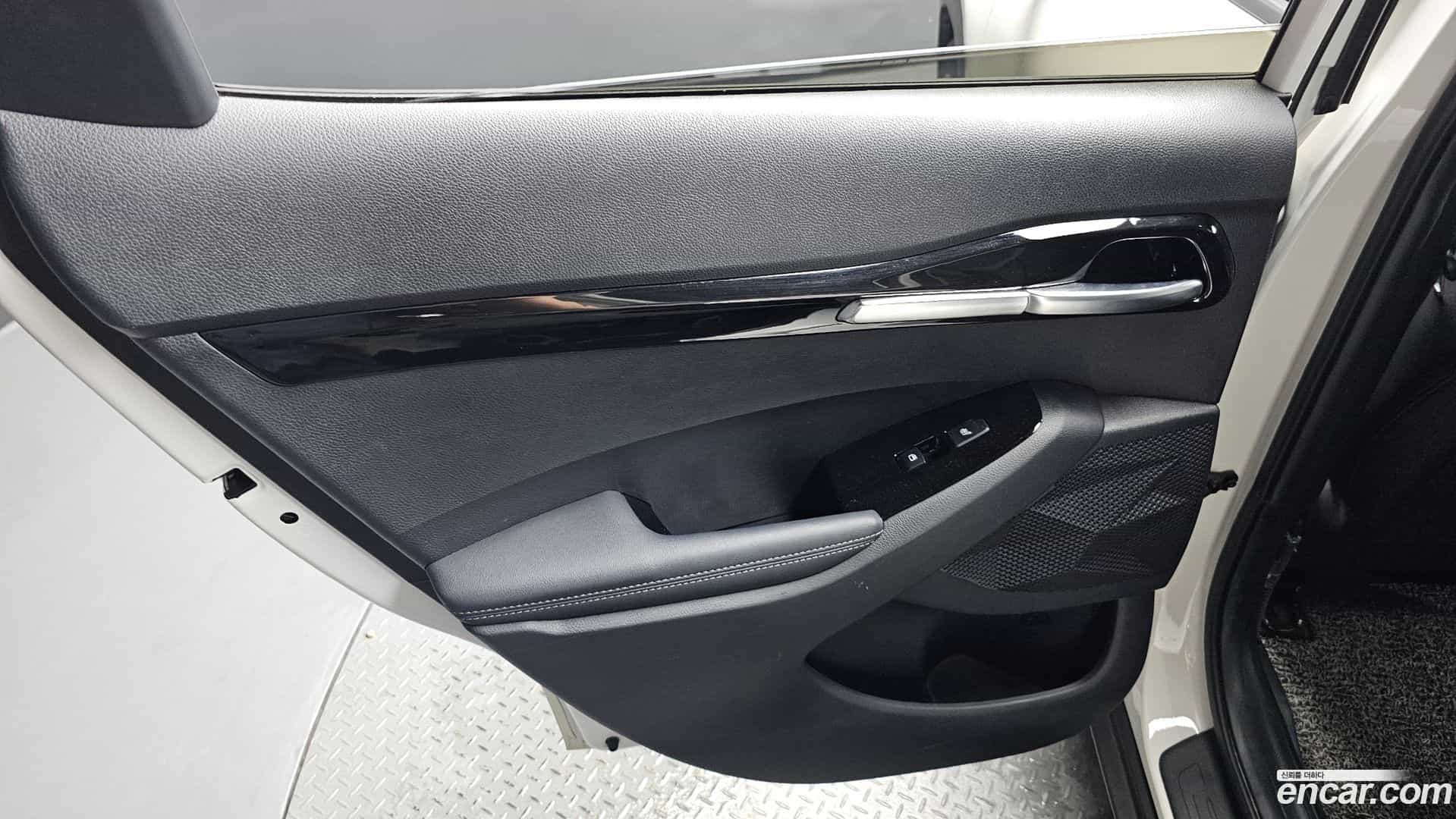 Seltos Kia 2023.6-INNER-035