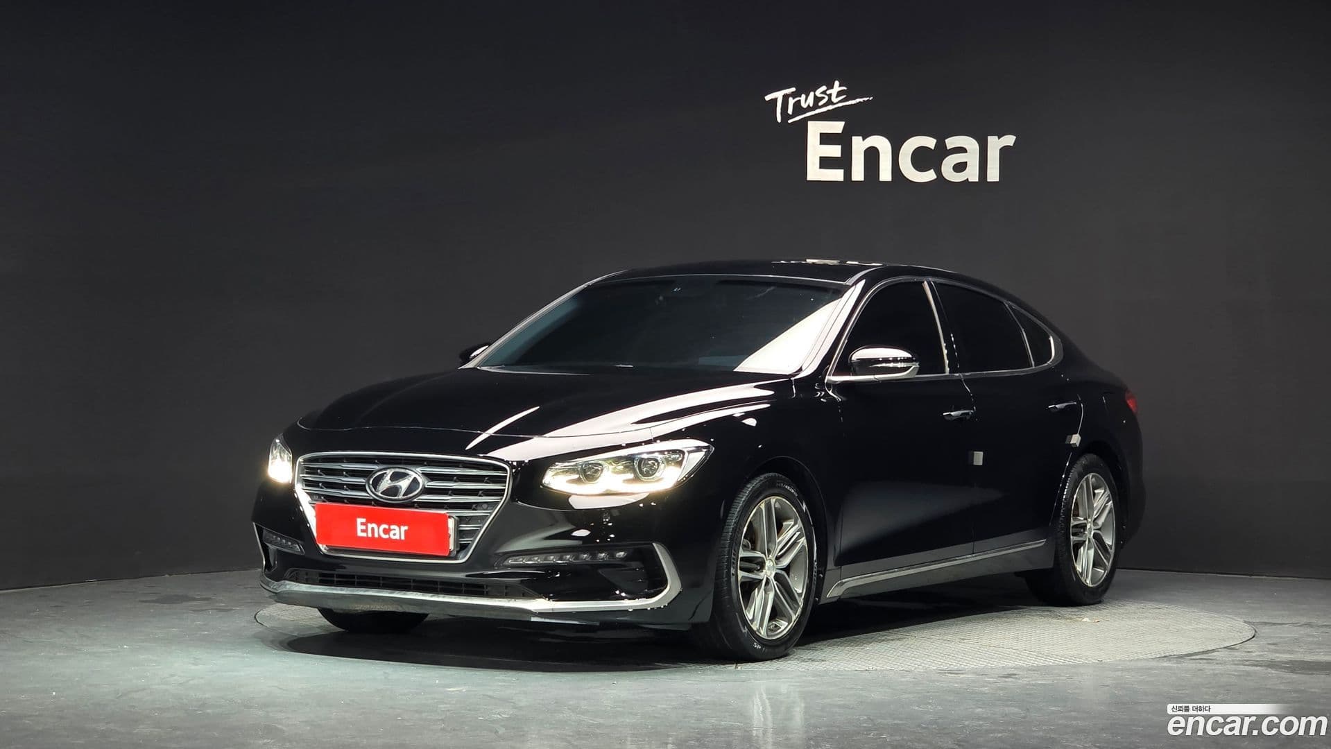 Main__Slider__Photo:Grandeur Hyundai 2017.2-0