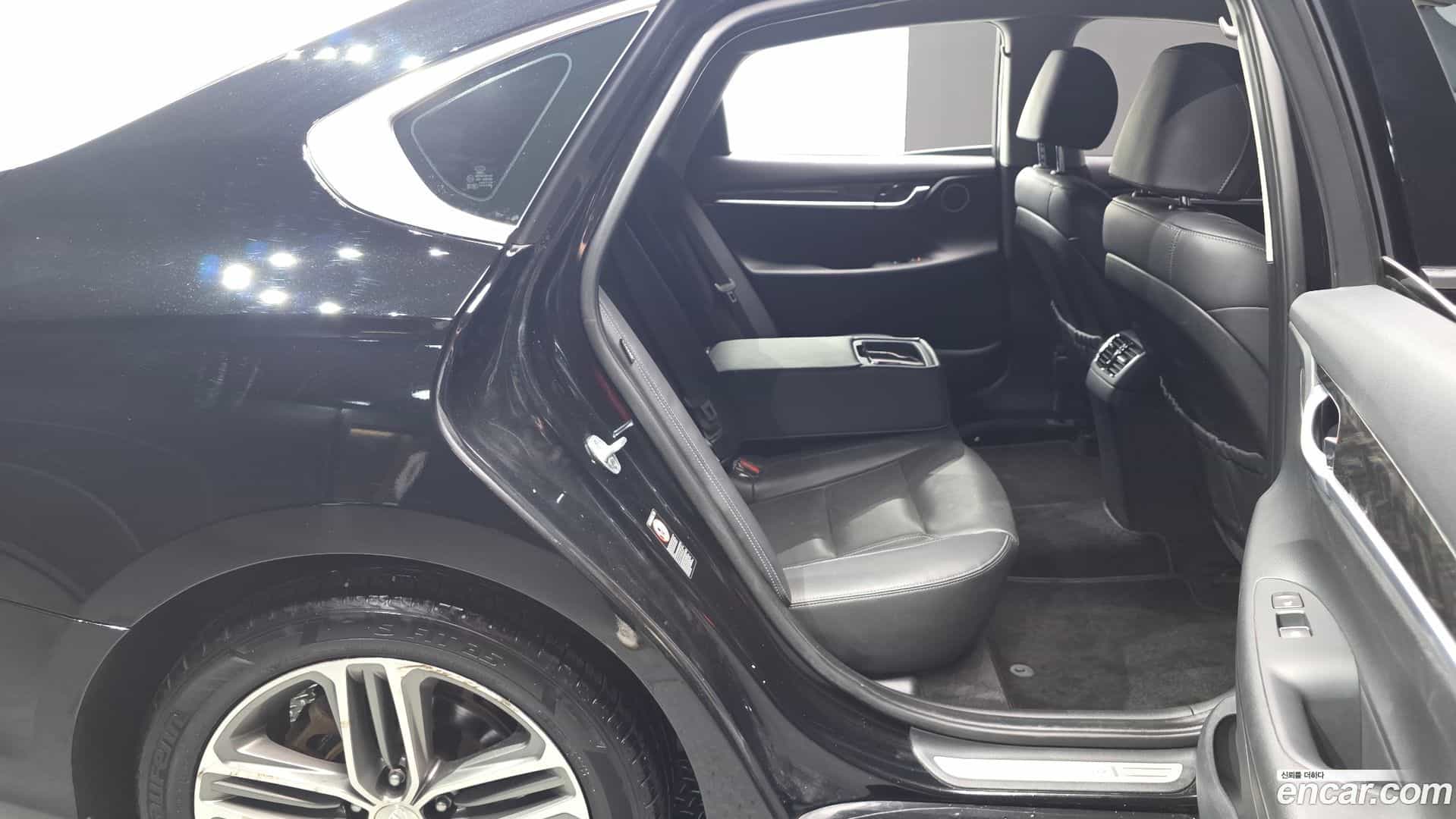 Grandeur Hyundai 2017.2-OPTION-016
