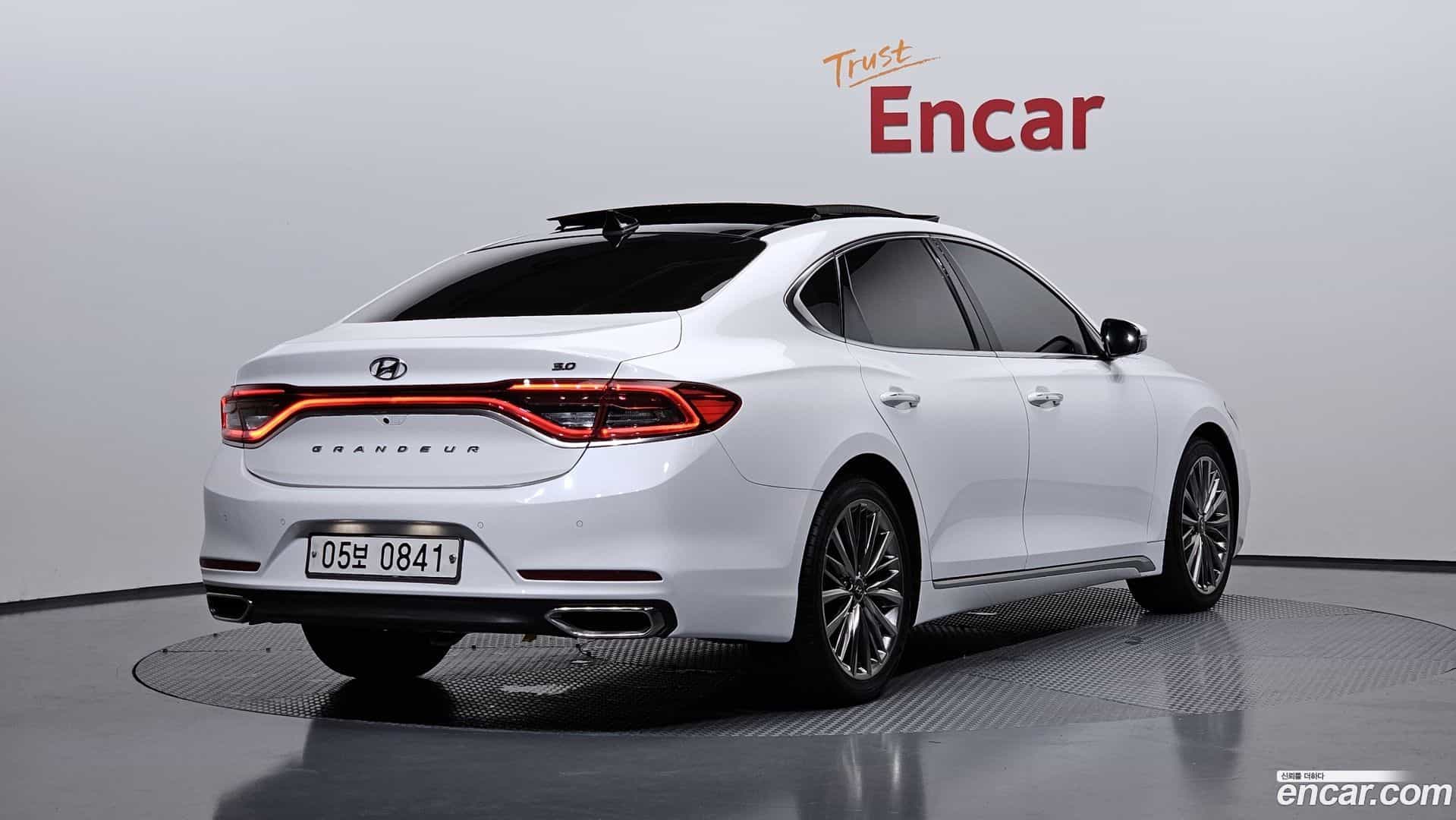 Grandeur Hyundai 2019.6-OUTER-002
