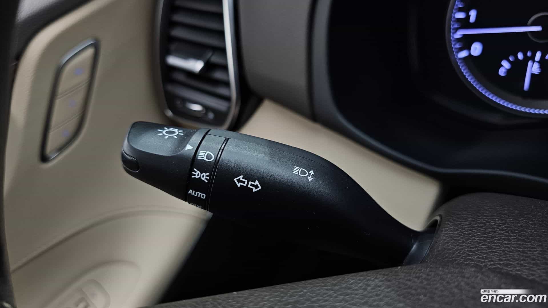 Grandeur Hyundai 2019.6-OPTION-043