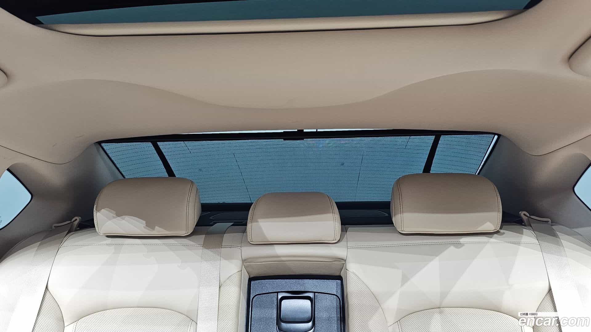 Grandeur Hyundai 2019.6-OPTION-046