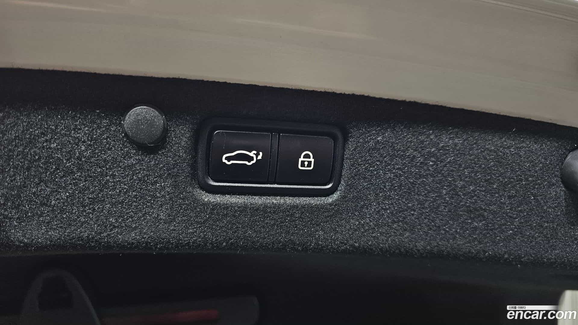 Grandeur Hyundai 2019.6-OPTION-050