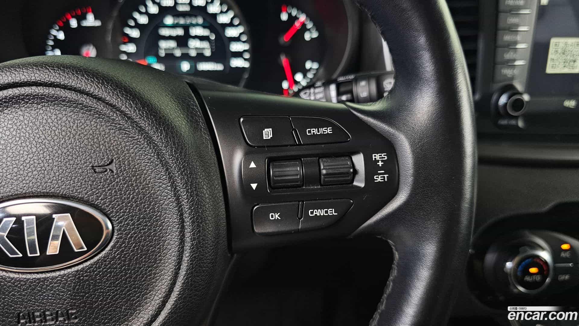 Sorento Kia 2015.6-OPTION-020