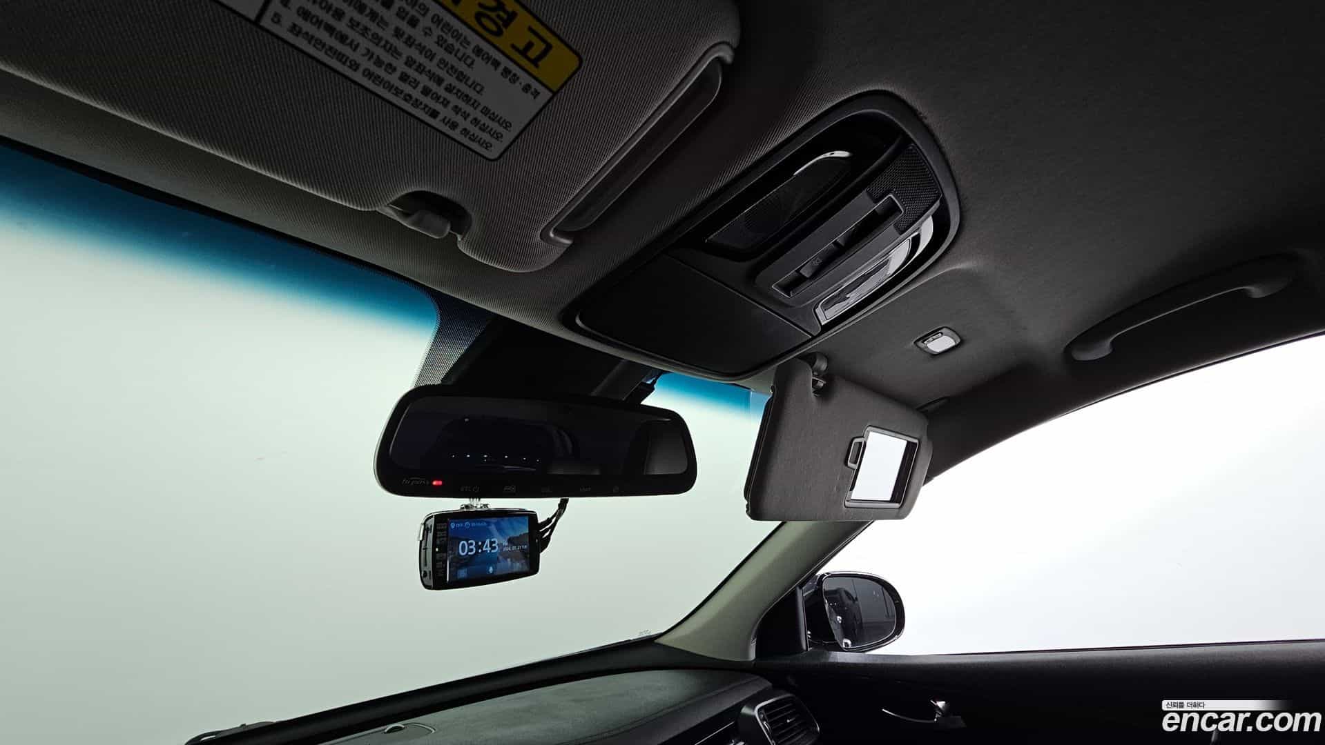 Sorento Kia 2015.6-OPTION-024