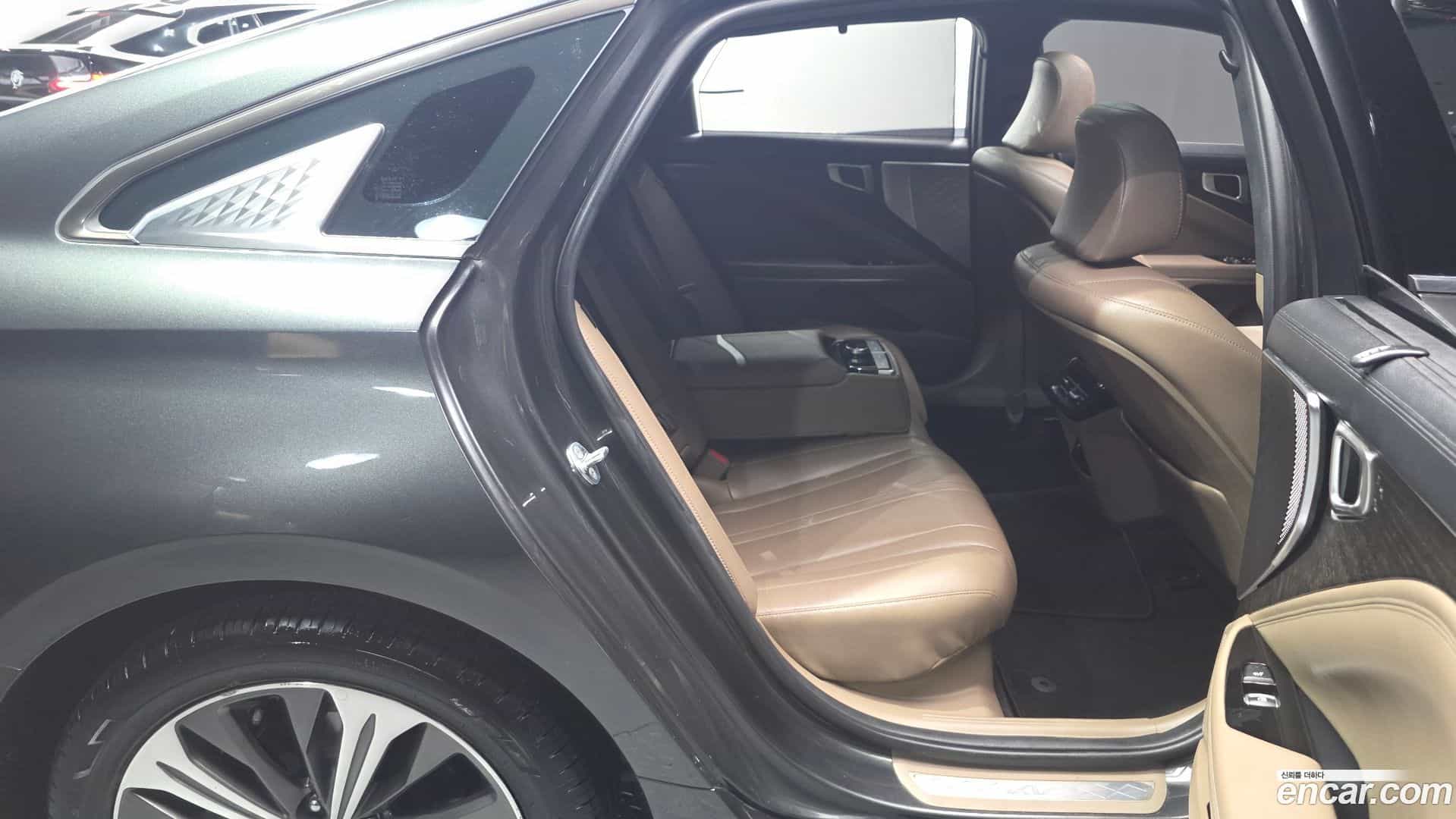 K8 Kia 2022.9-OPTION-015