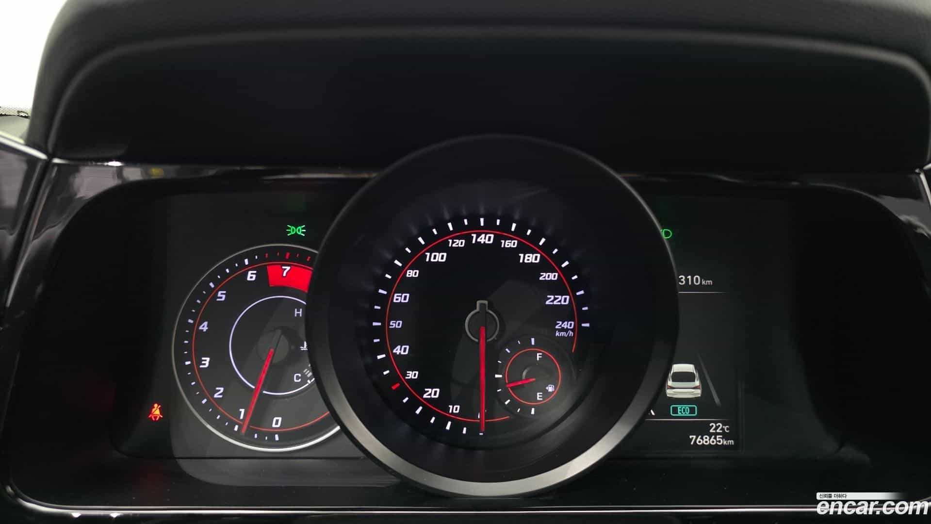 AVANTE Hyundai 2022.1-INNER-008