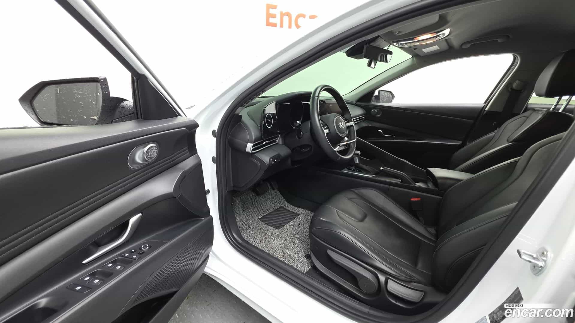 AVANTE Hyundai 2022.1-INNER-010
