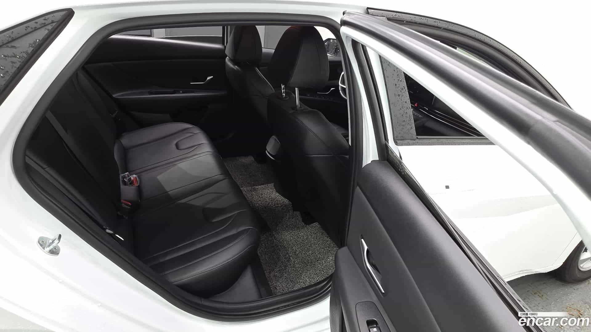 AVANTE Hyundai 2022.1-OPTION-015
