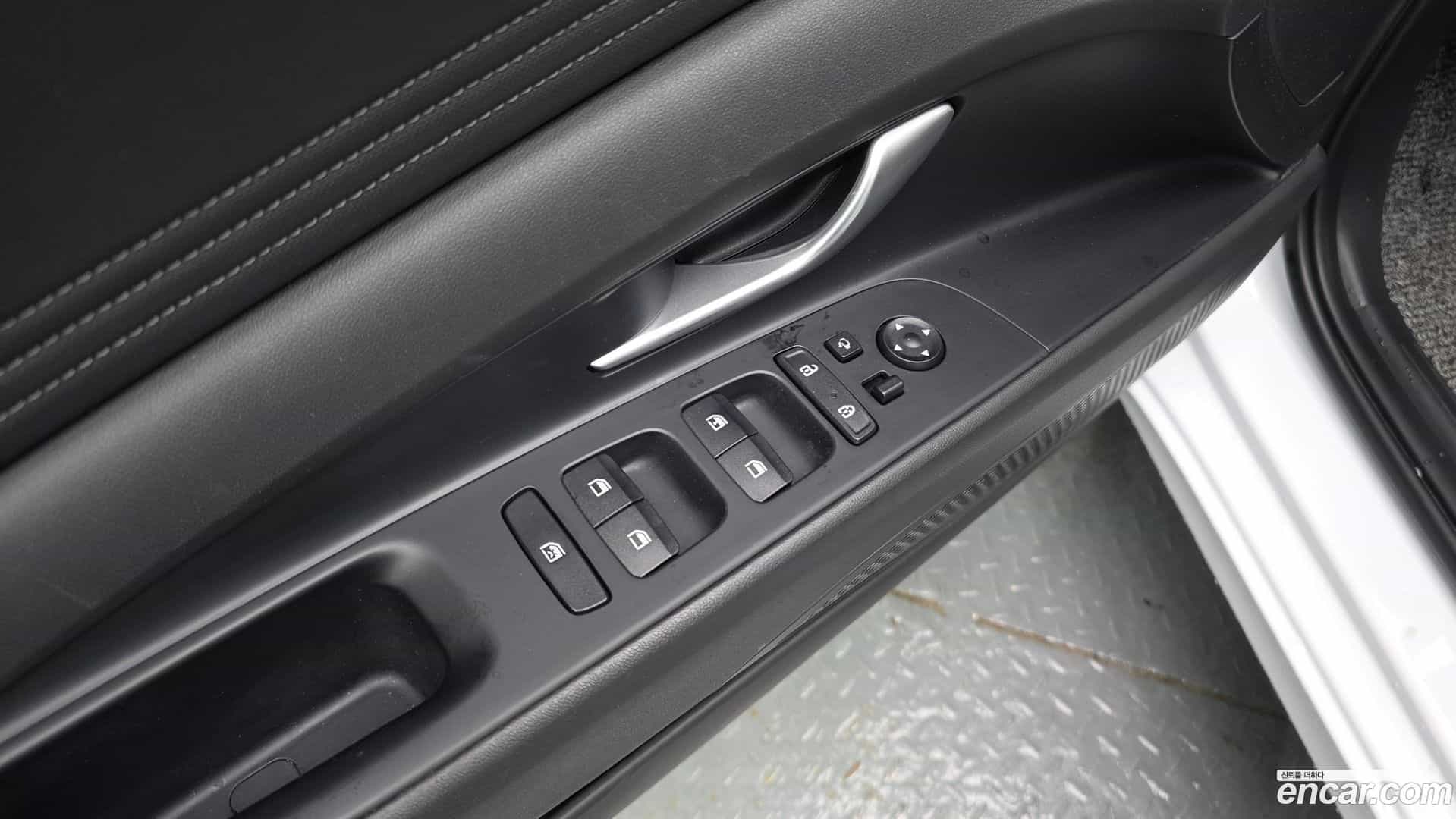 AVANTE Hyundai 2022.1-OPTION-017