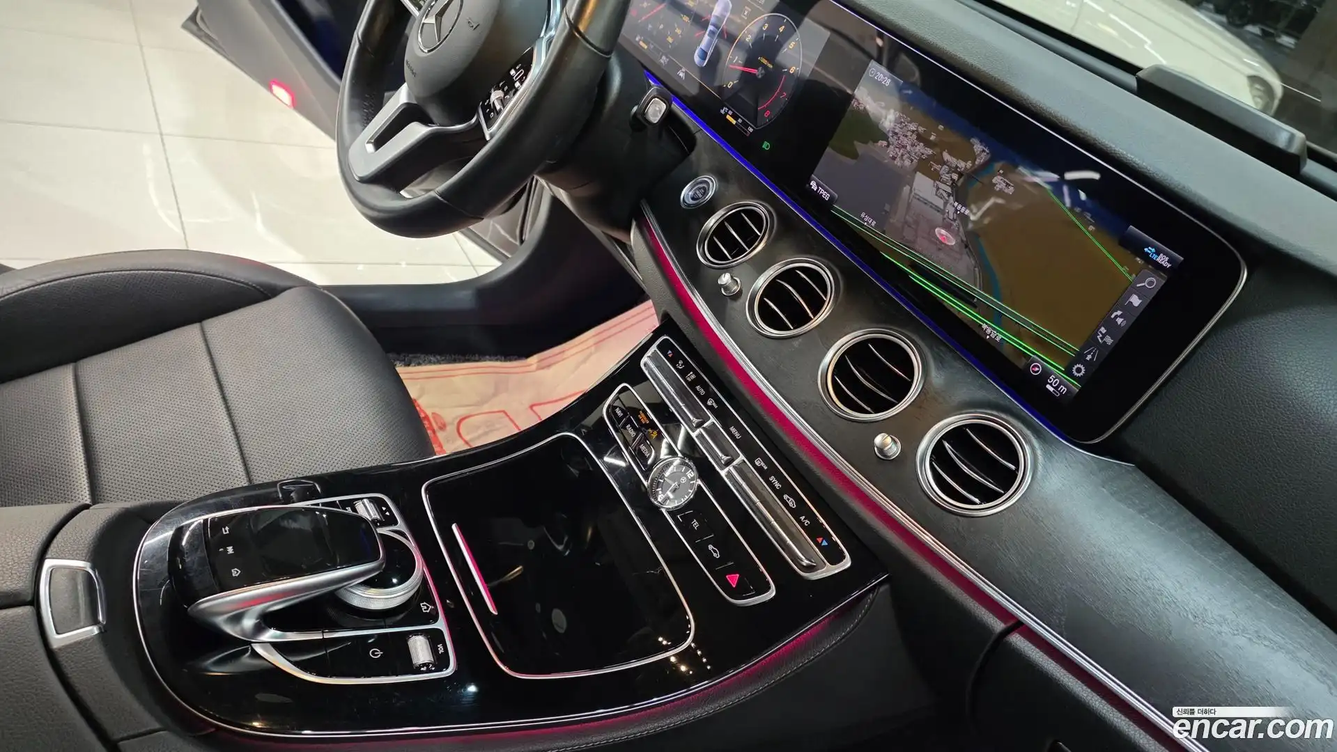 E-Class Mercedes-Benz 2020.6-INNER-010