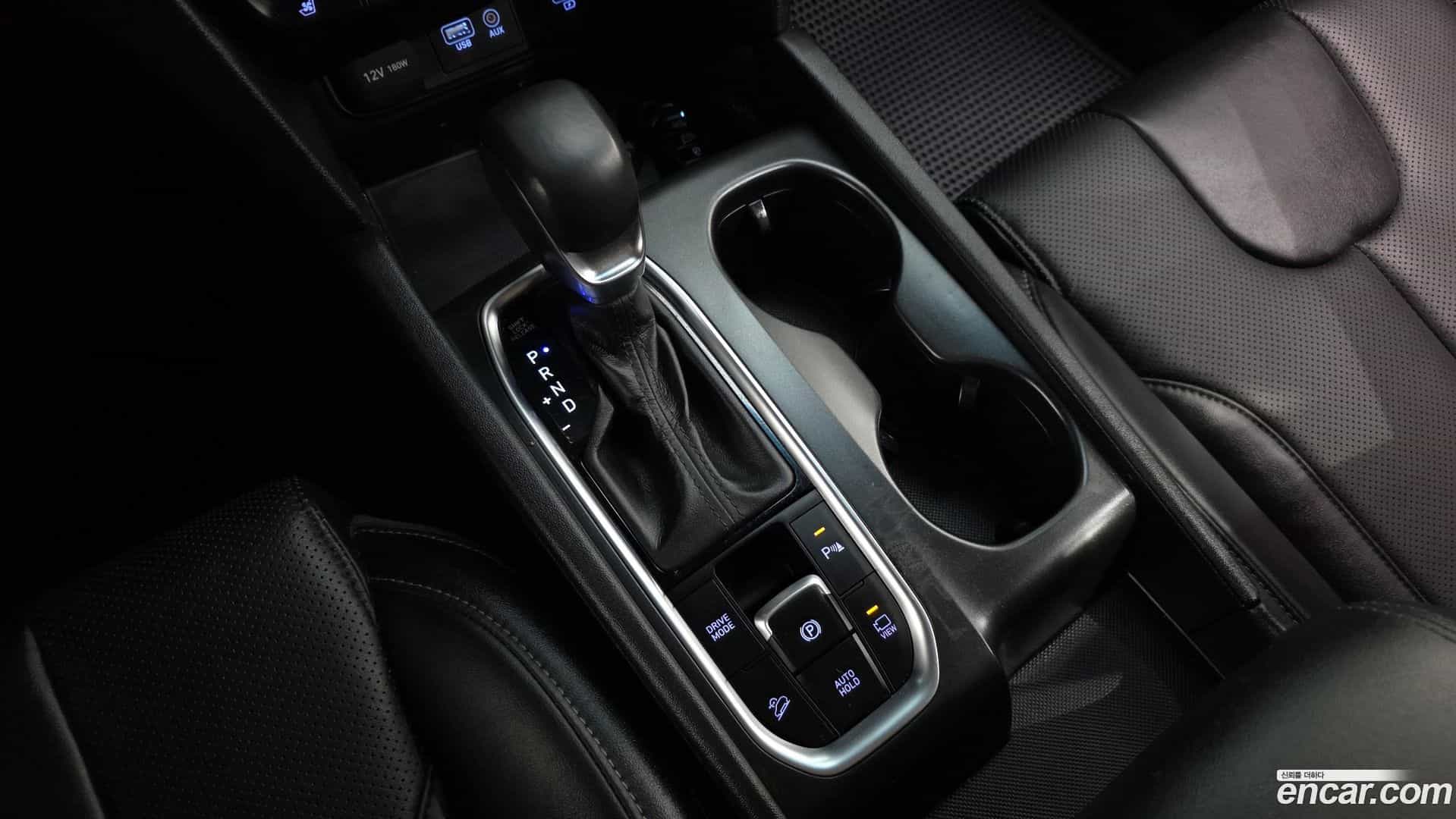 Santafe Hyundai 2019.1-INNER-009