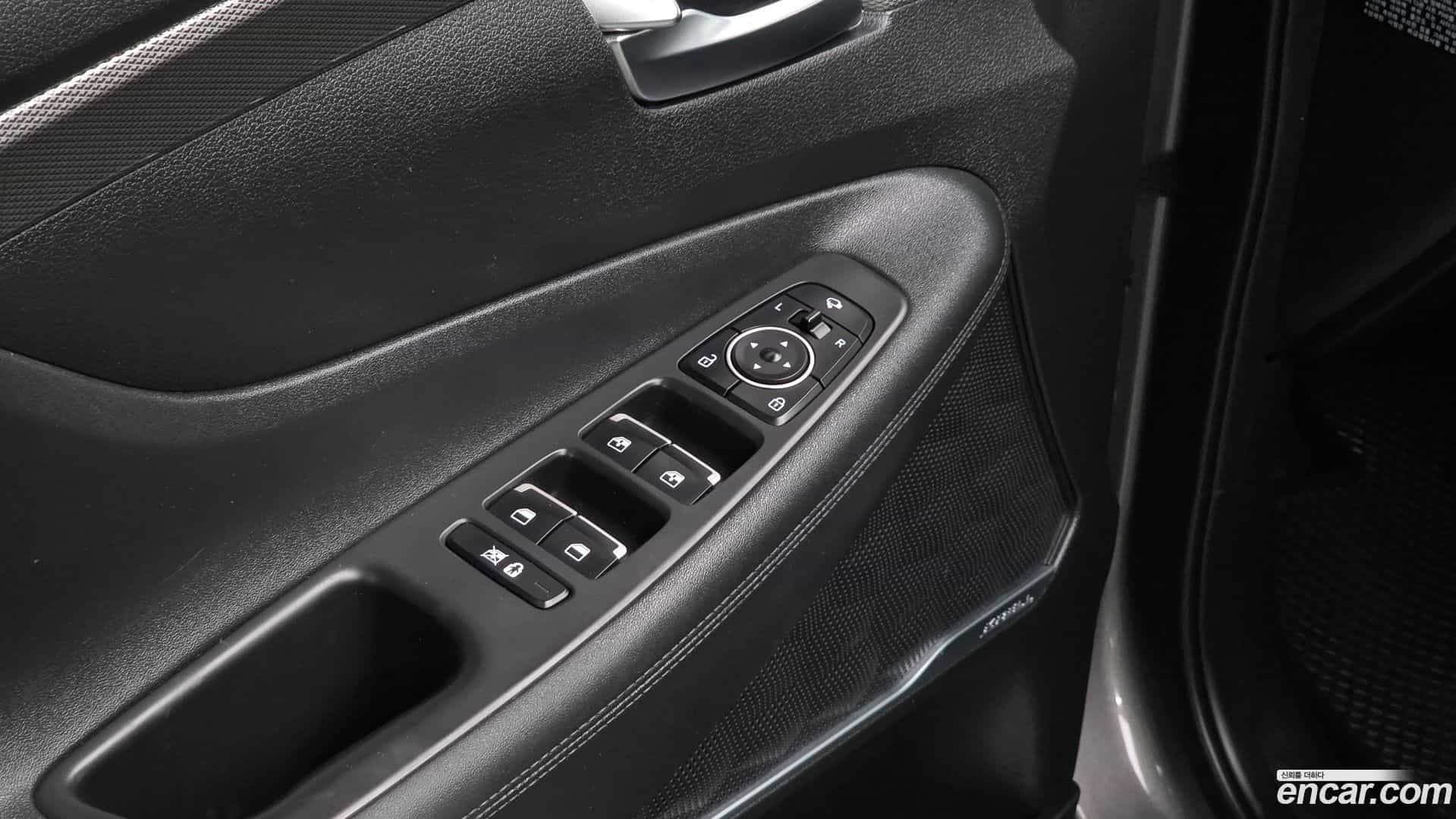 Santafe Hyundai 2019.1-OPTION-020
