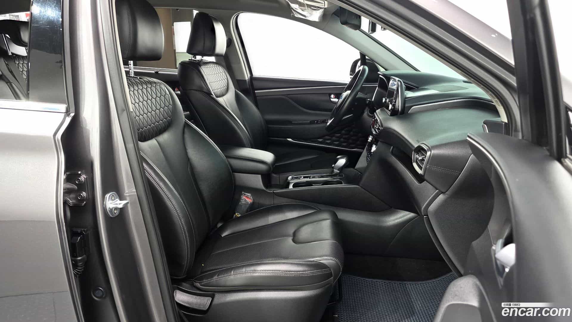 Santafe Hyundai 2019.1-INNER-036