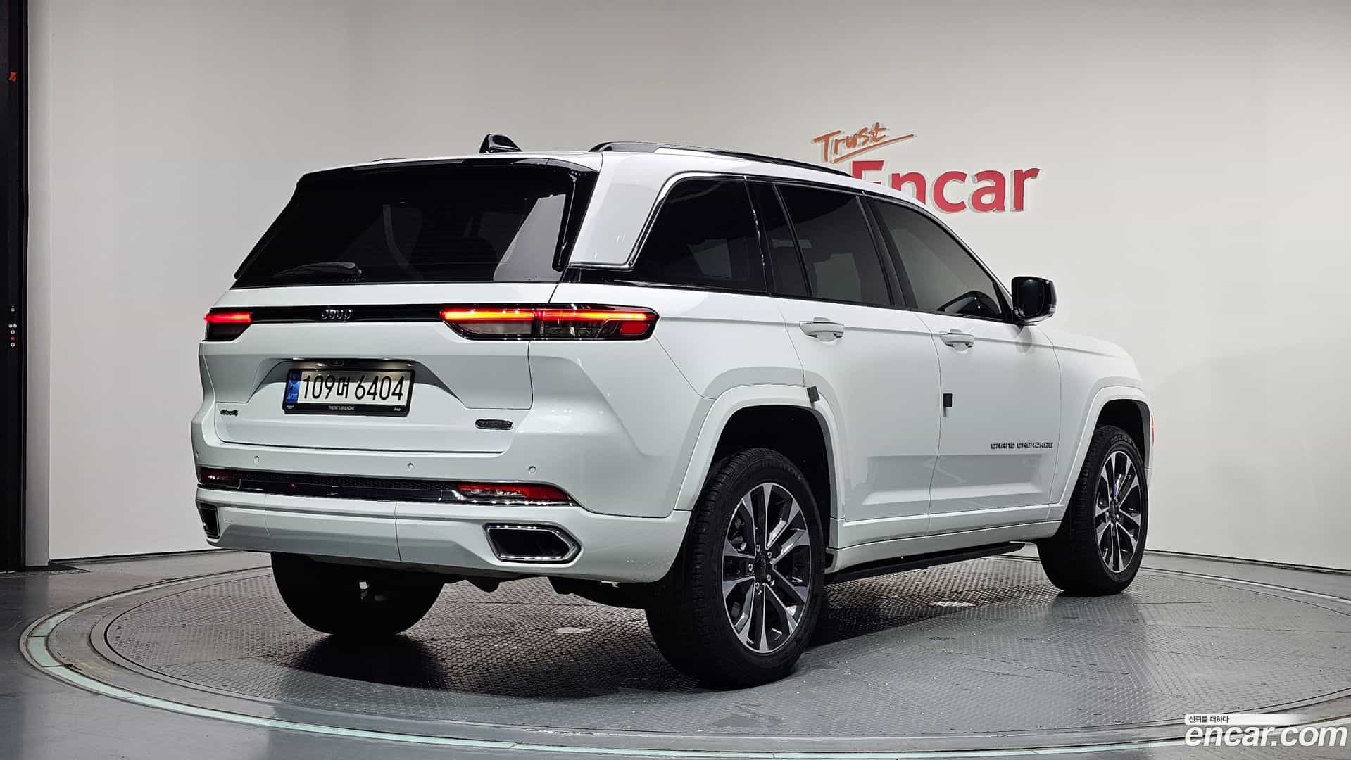 Cherokee Jeep 2023.11-OUTER-002