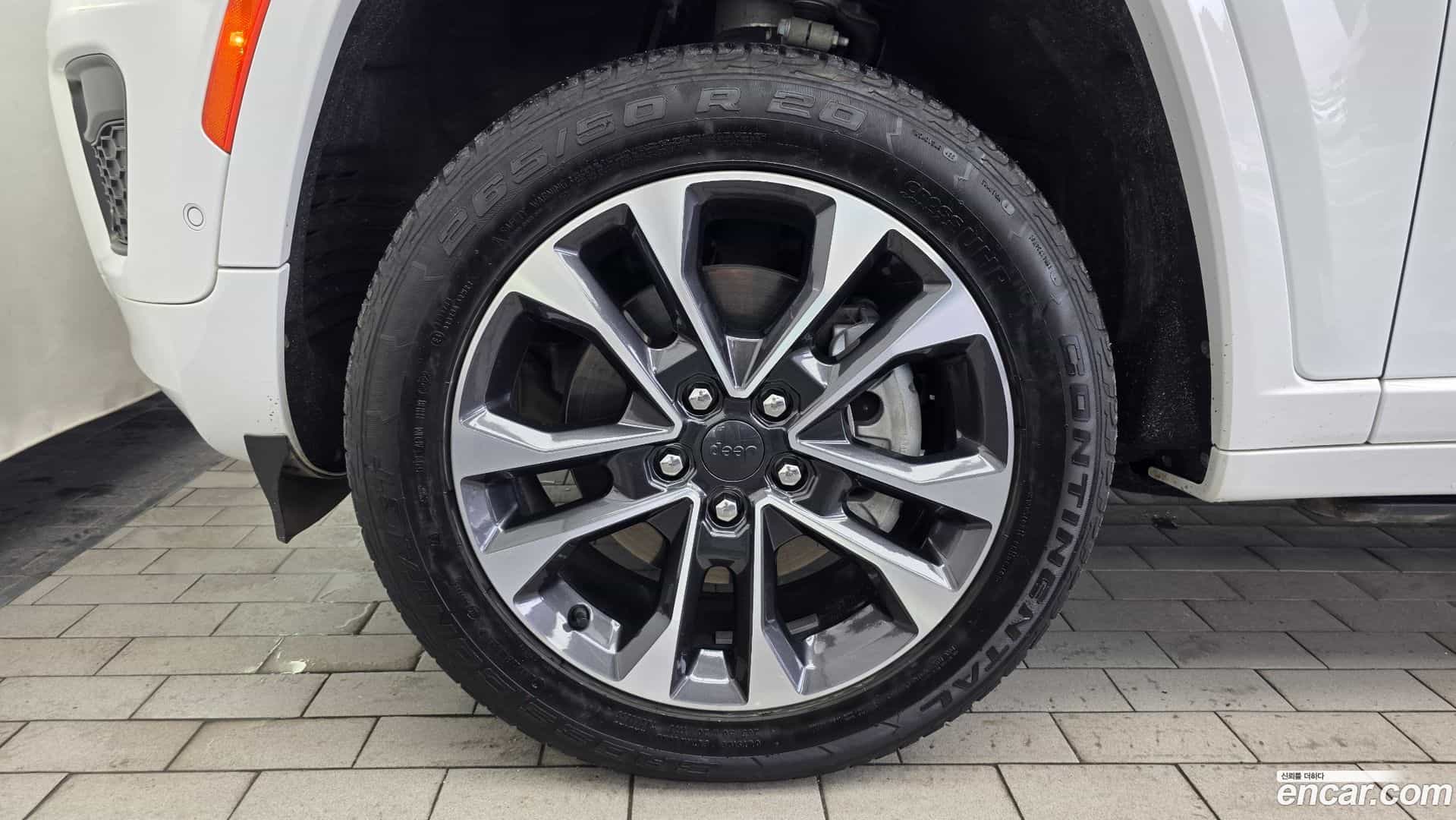 Cherokee Jeep 2023.11-OUTER-005