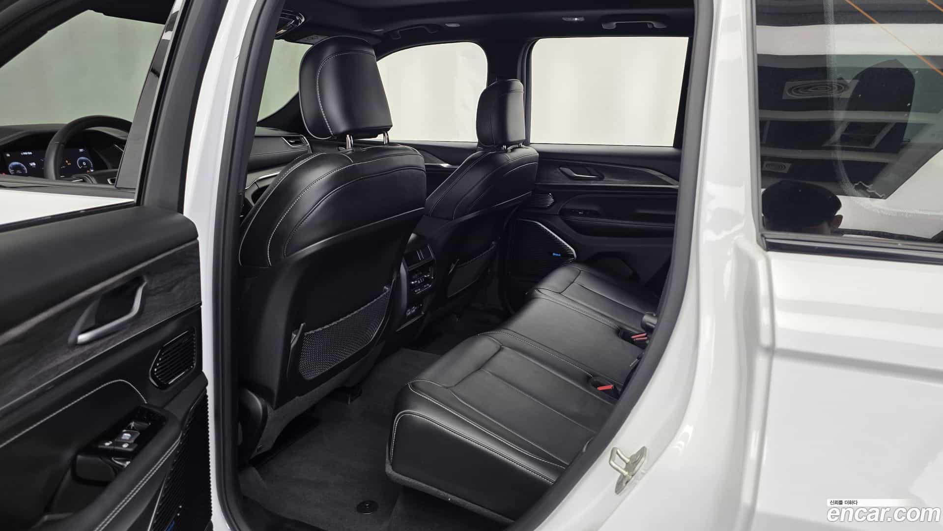 Cherokee Jeep 2023.11-INNER-036