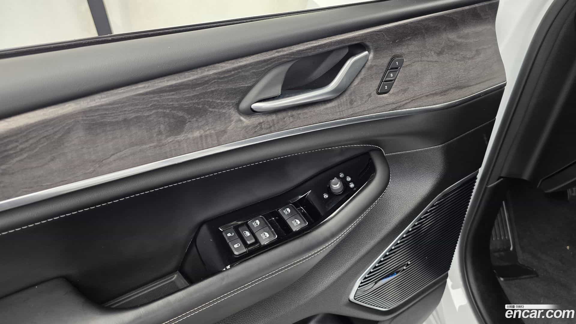 Cherokee Jeep 2023.11-OPTION-043