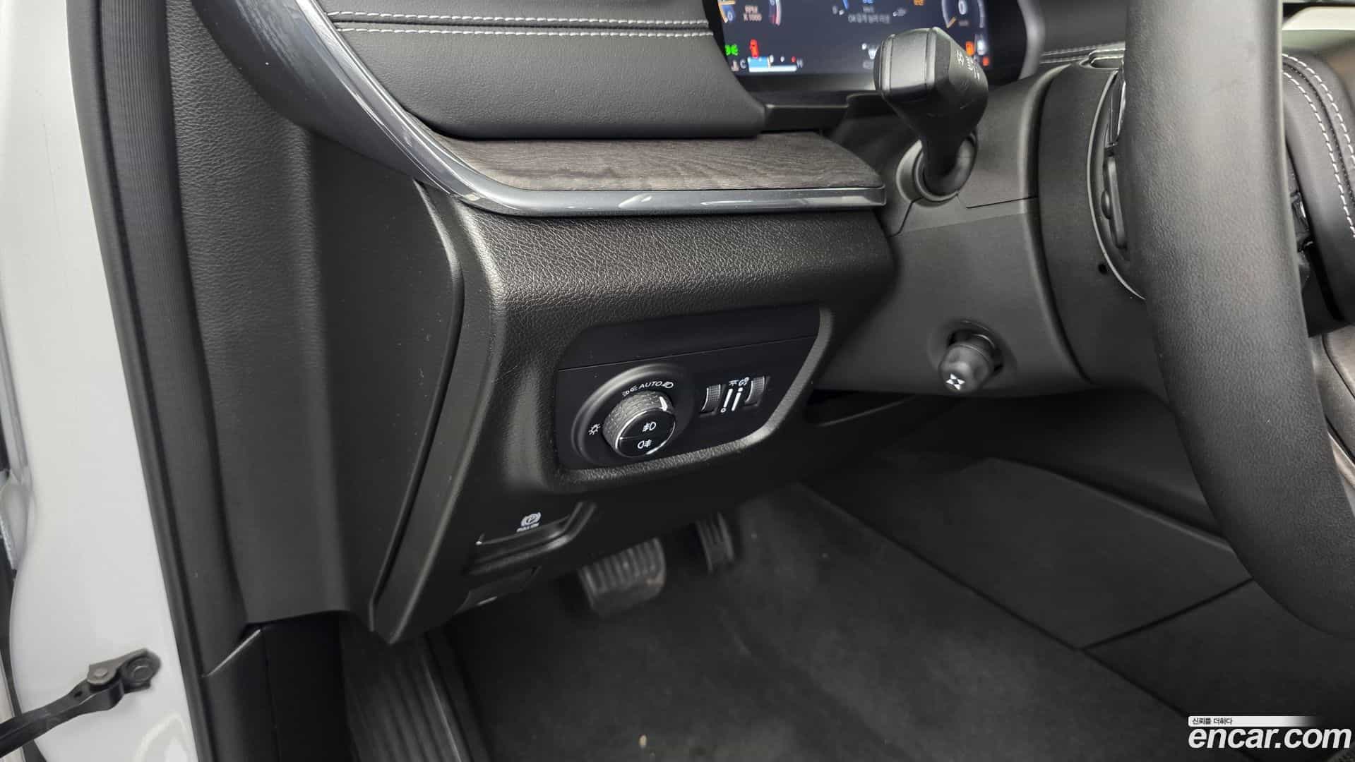 Cherokee Jeep 2023.11-OPTION-049