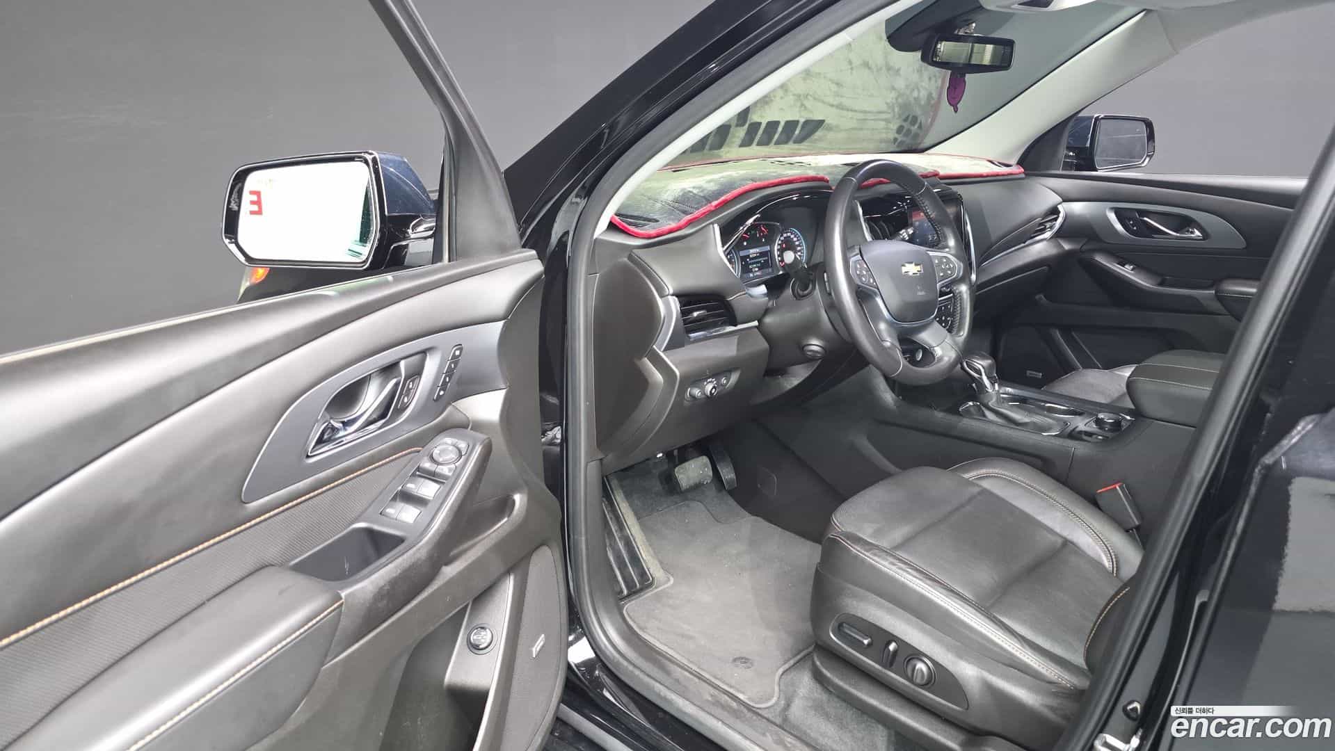 Traverse Chevrolet 2021.2-INNER-010