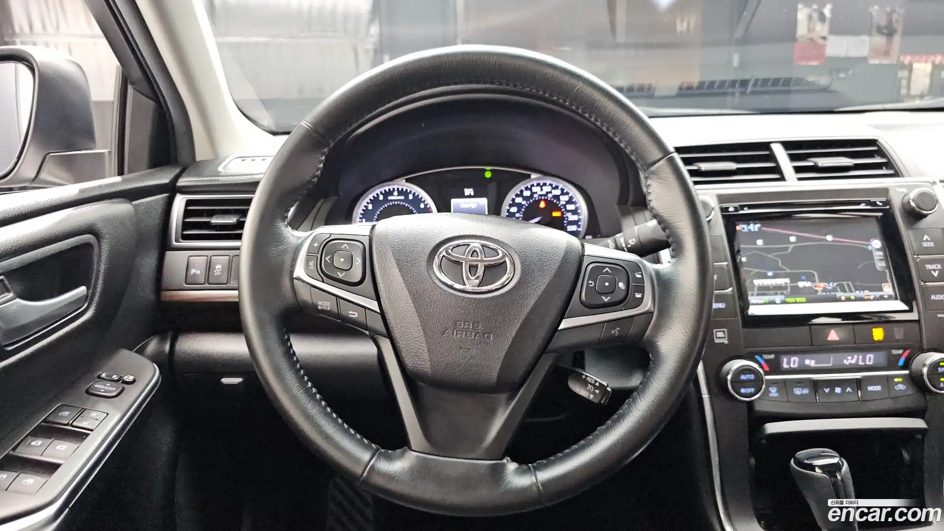 Camry Toyota 2016.2-OPTION-017