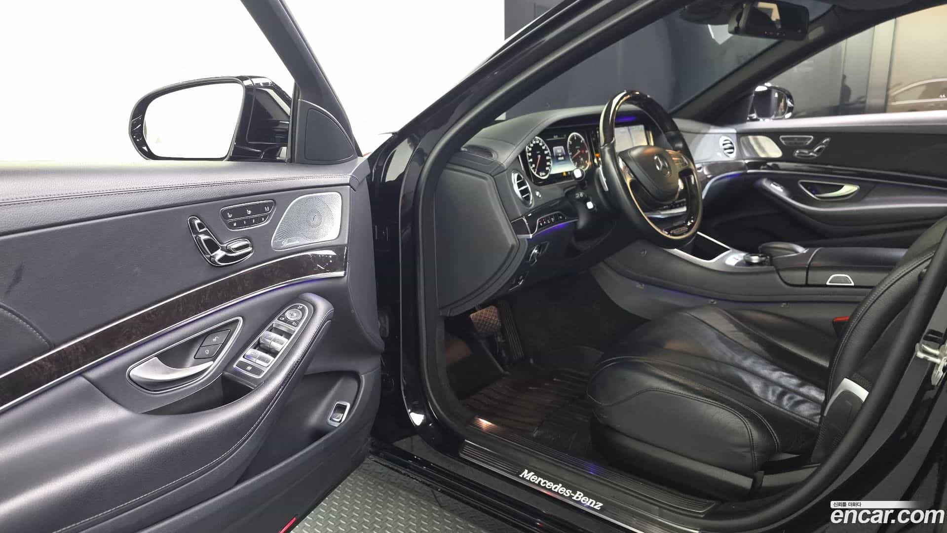 S-Class Mercedes-Benz 2016.4-INNER-010